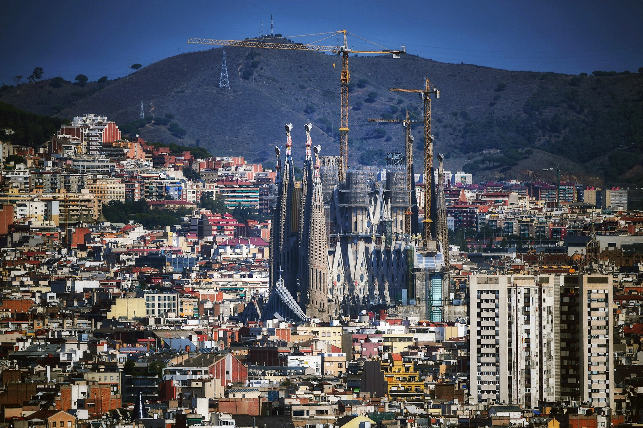 du lich Tay Ban Nha va mien Nam nuoc Phap anh 26