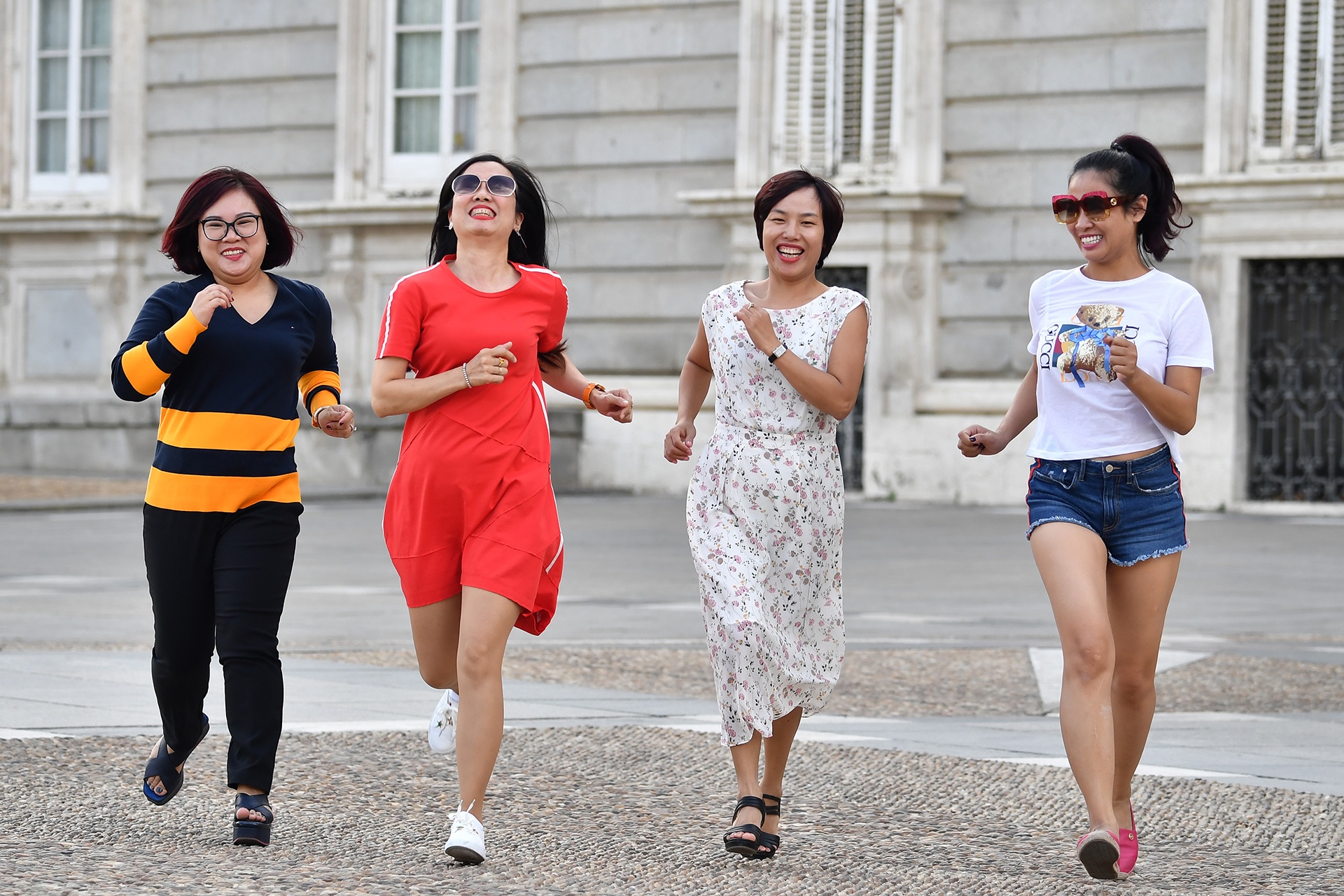 du lich Tay Ban Nha va mien Nam nuoc Phap anh 17