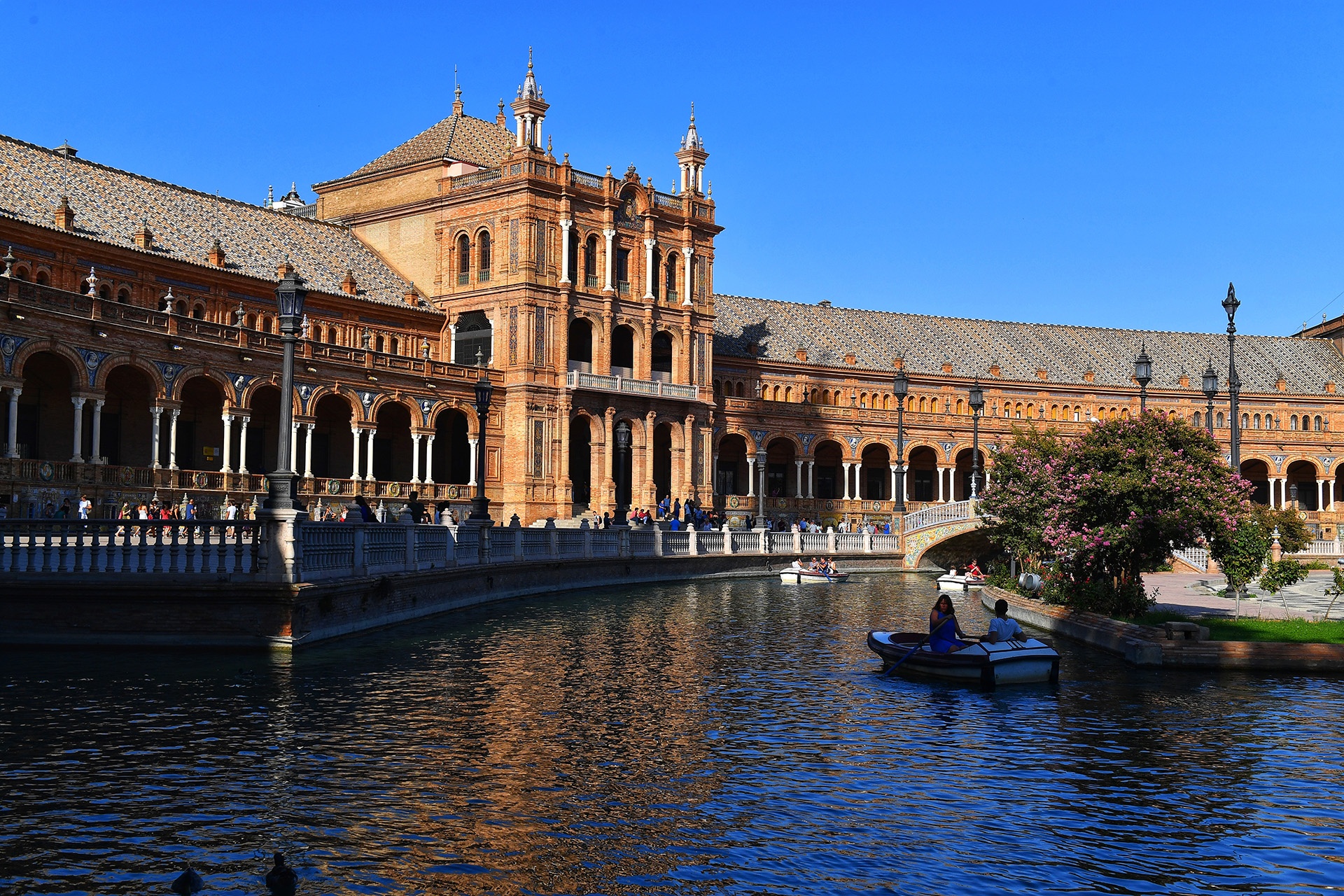 du lich Tay Ban Nha va mien Nam nuoc Phap anh 10