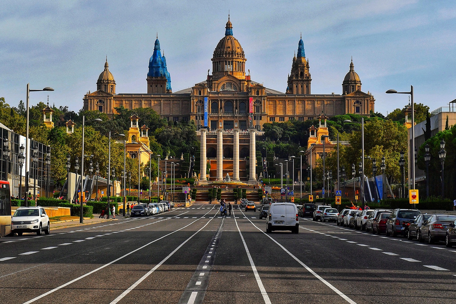 du lich Tay Ban Nha va mien Nam nuoc Phap anh 25