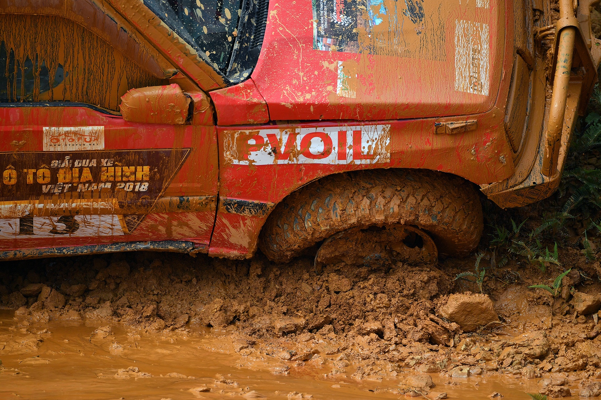 lat xe tai giai dua oto dia hinh anh 6