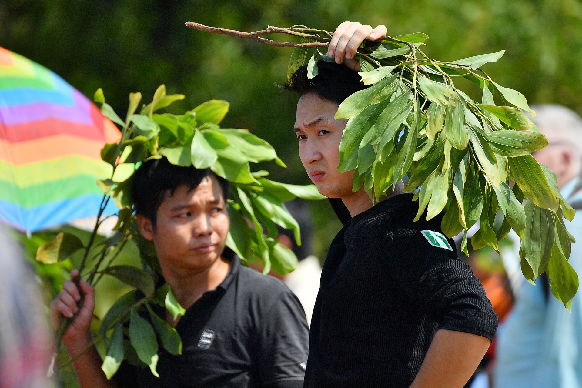 doi nang xem dua o to dia hinh anh 7