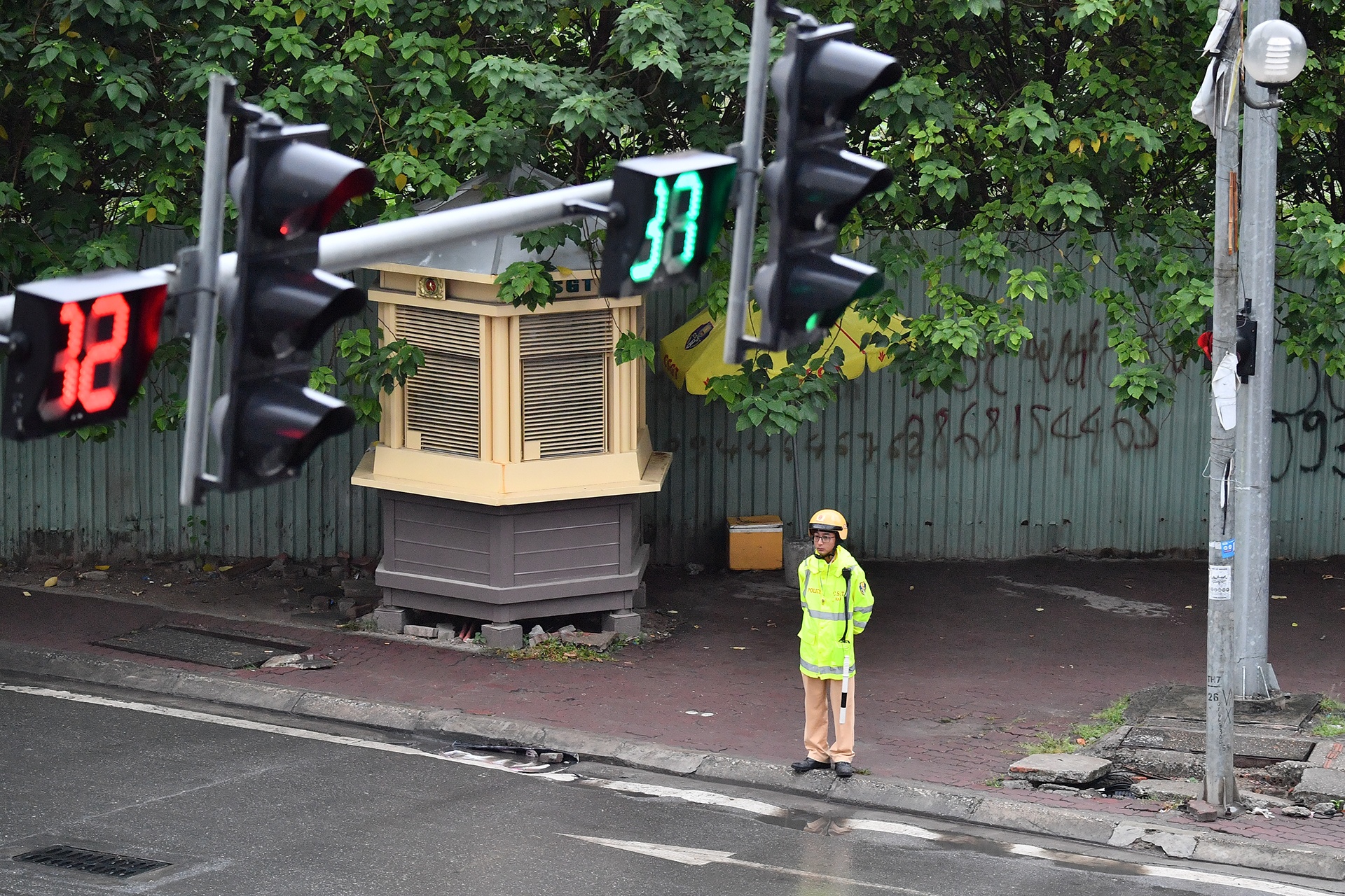 un tac trong mua ret anh 9