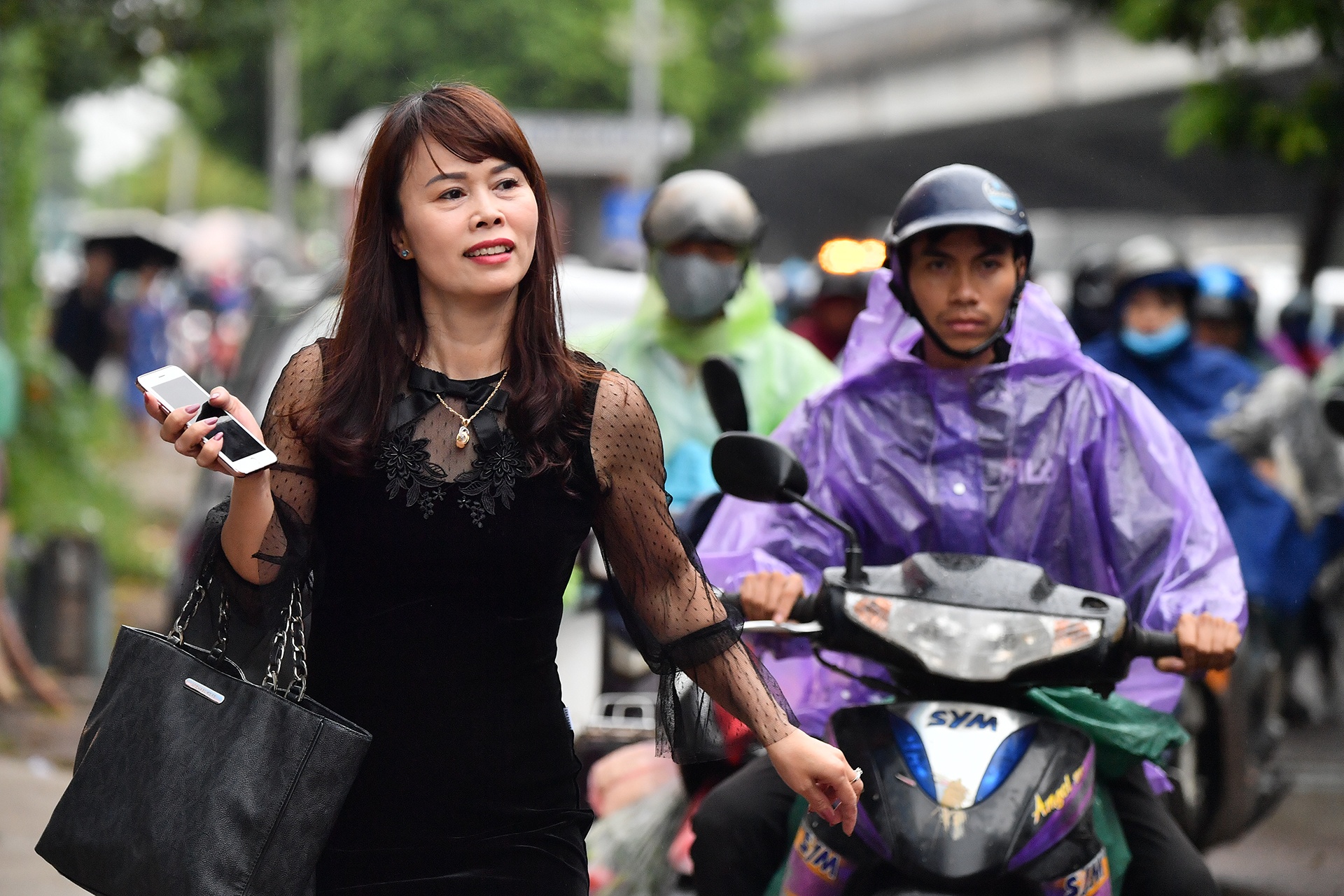 un tac trong mua ret anh 2