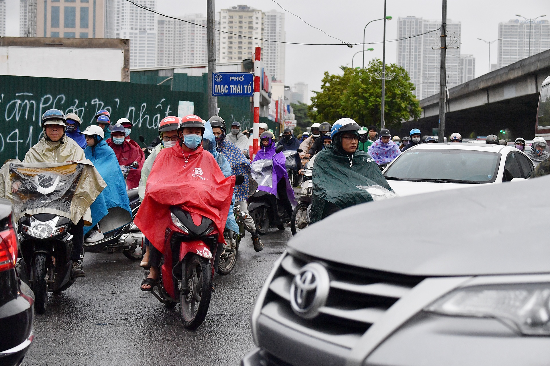 un tac trong mua ret anh 3