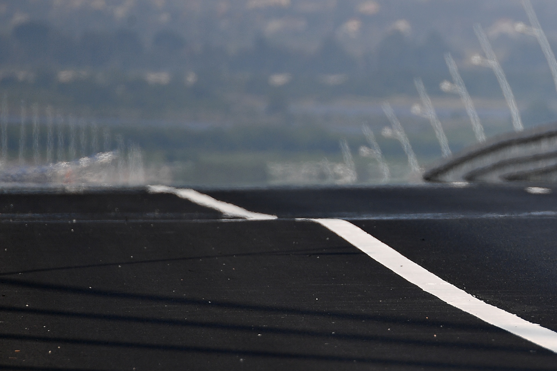 cau Bach Dang bi lun anh 10