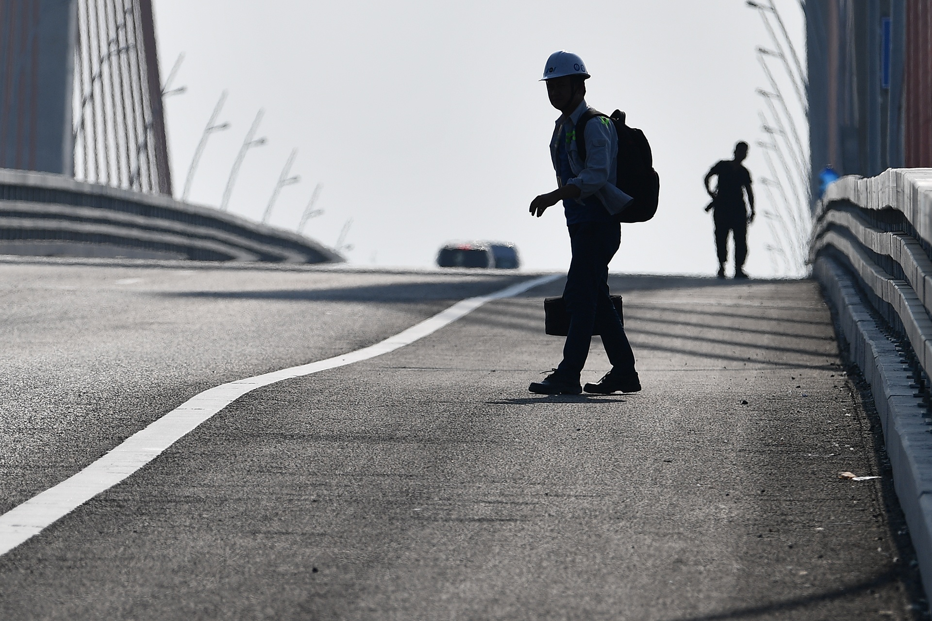 cau Bach Dang bi lun anh 8