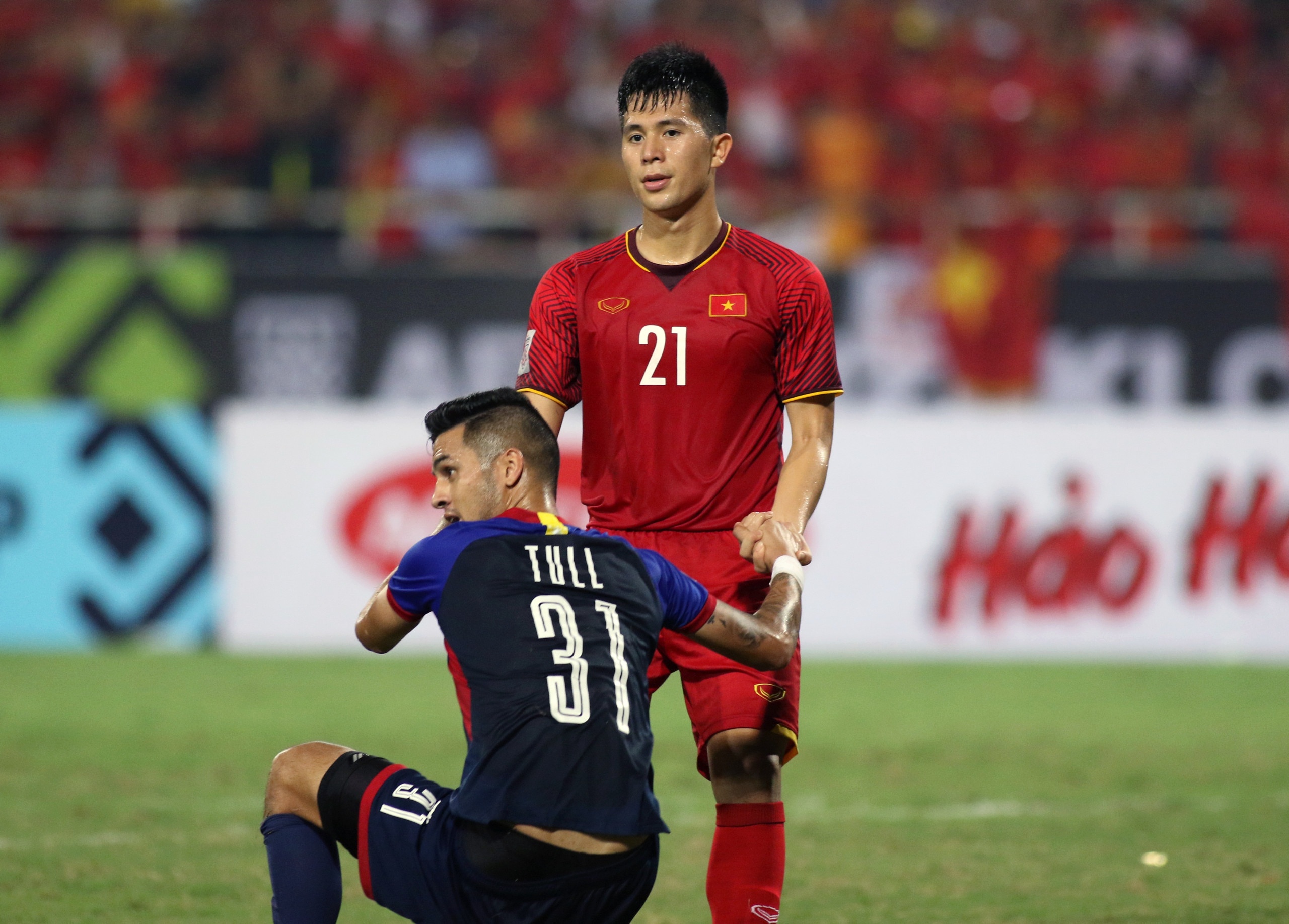 khoanh khac tran cau AFF Cup anh 30