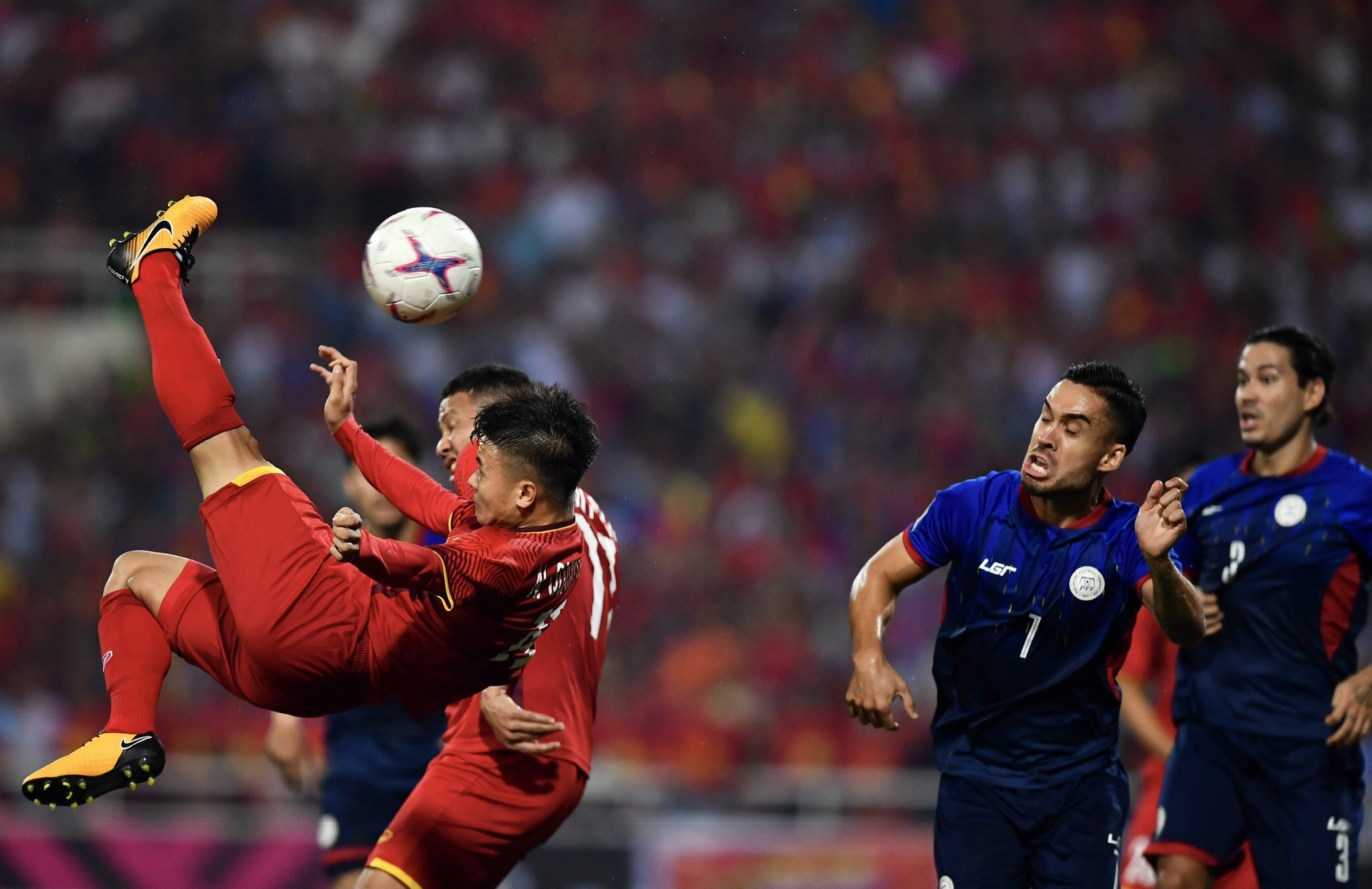 khoanh khac tran cau AFF Cup anh 20