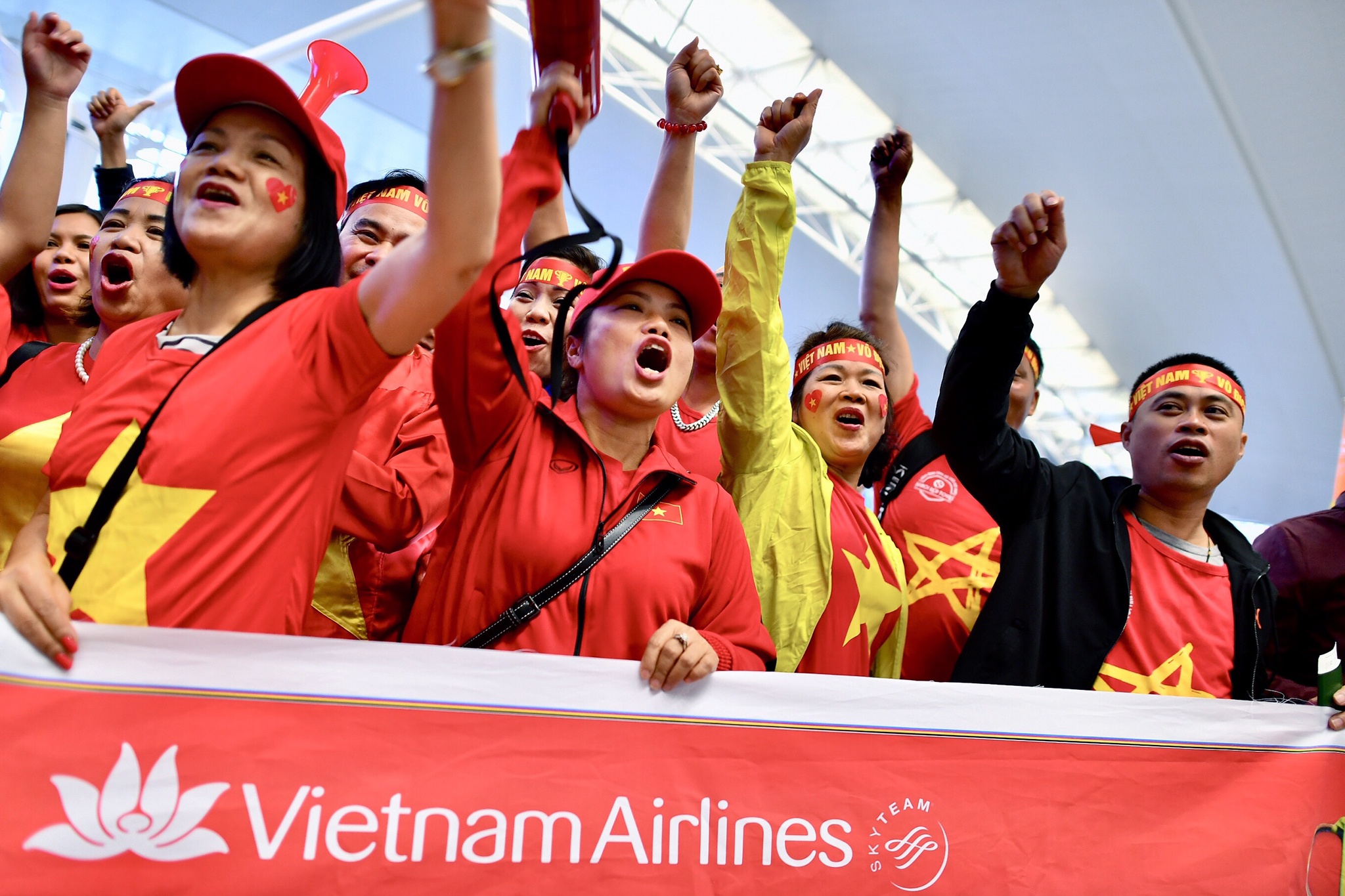 CDV sang Malaysia co vu AFF Cup anh 2