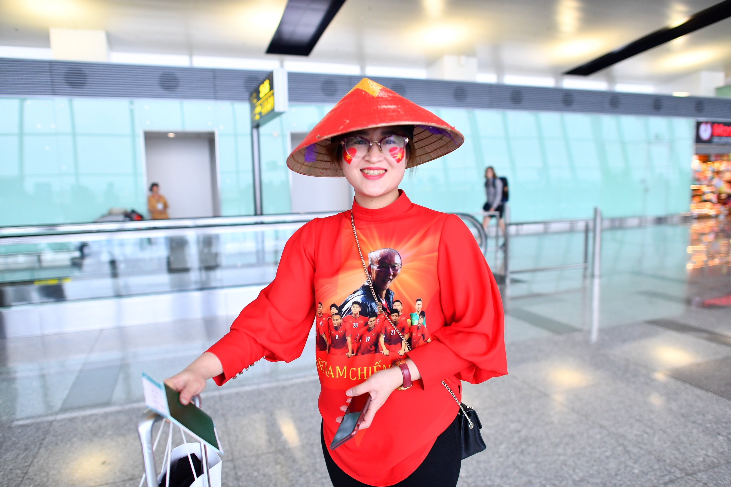 CDV sang Malaysia co vu AFF Cup anh 8