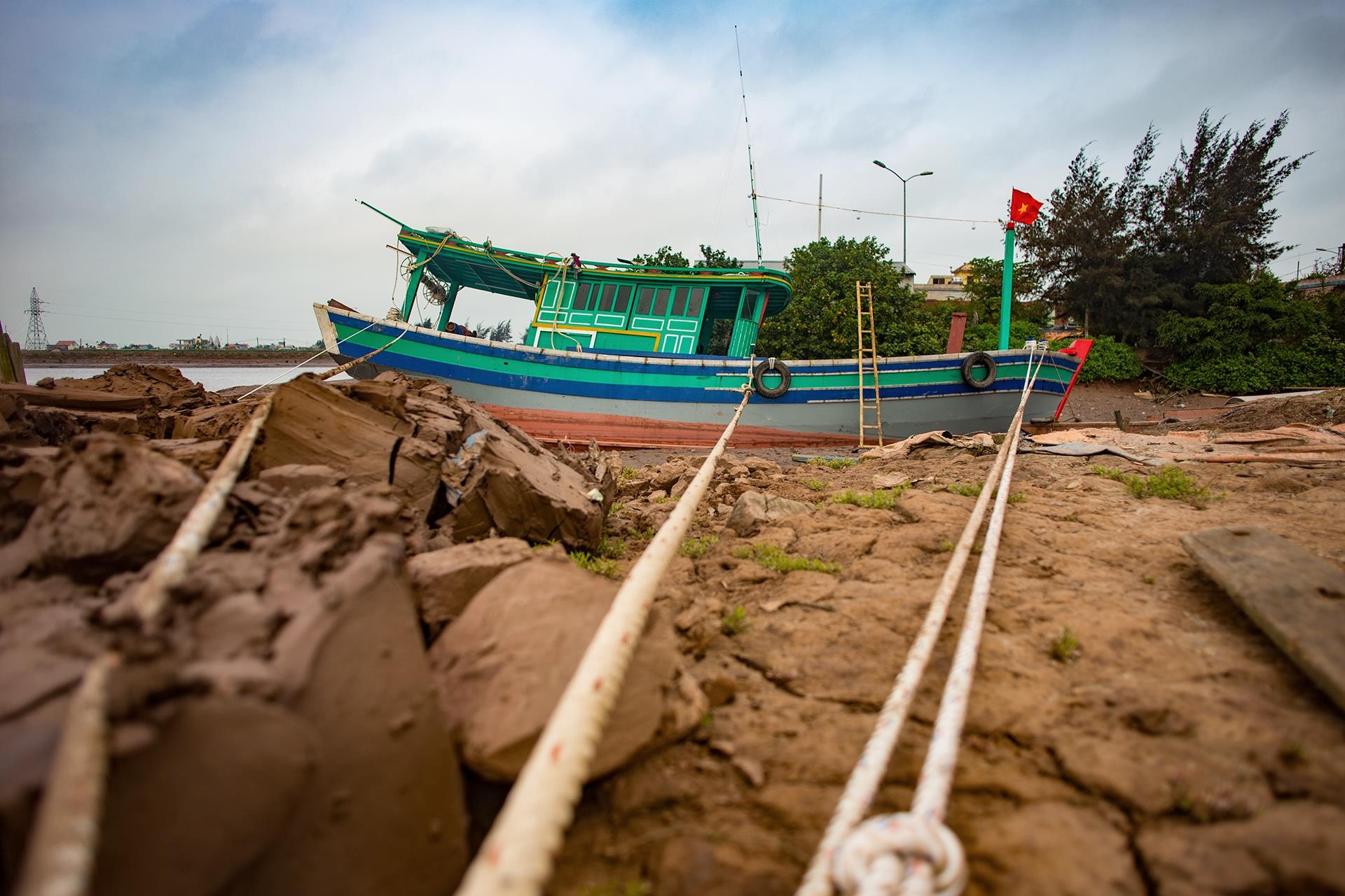 nghề đóng tàu đi biển ở Nam Định ảnh 13 nghe dong tau di bien o Nam Dinh anh 13