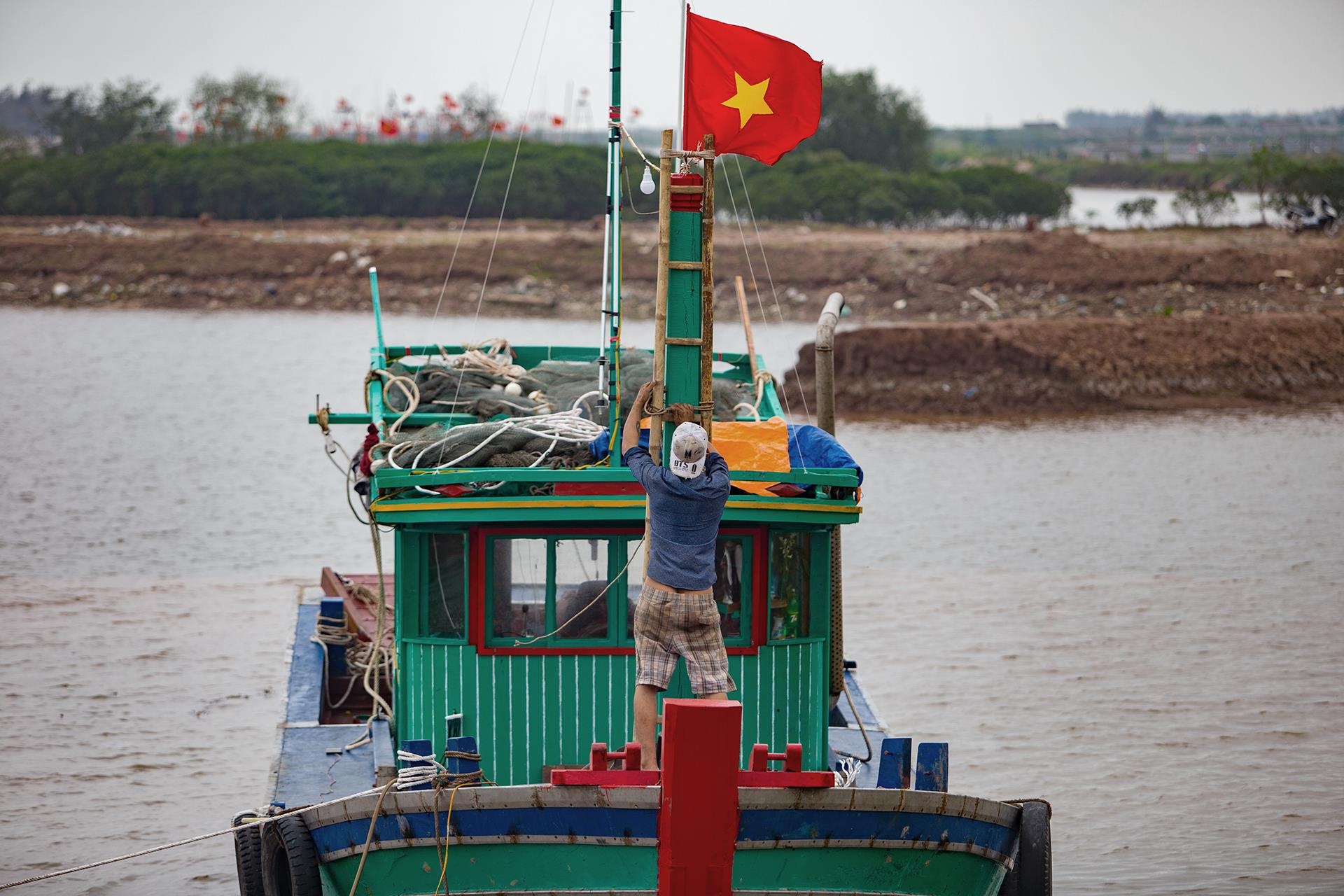 nghề đóng tàu đi biển ở Nam Định ảnh 16 nghe dong tau di bien o Nam Dinh anh 16