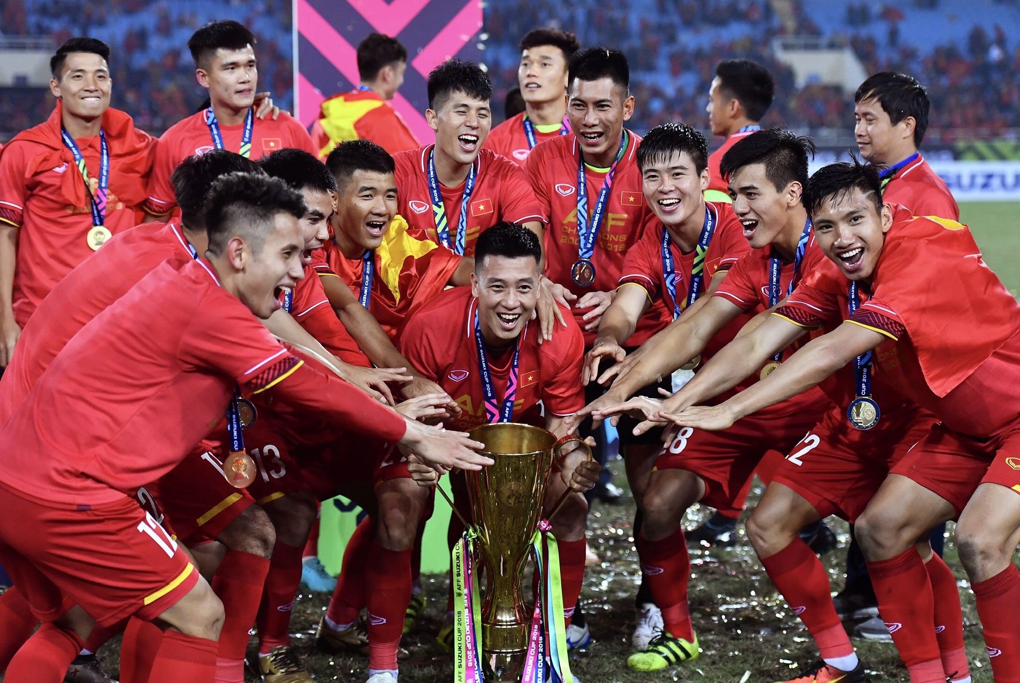 Doi tuyen Viet Nam gianh chuc vo dich AFF Cup 2018 anh 2
