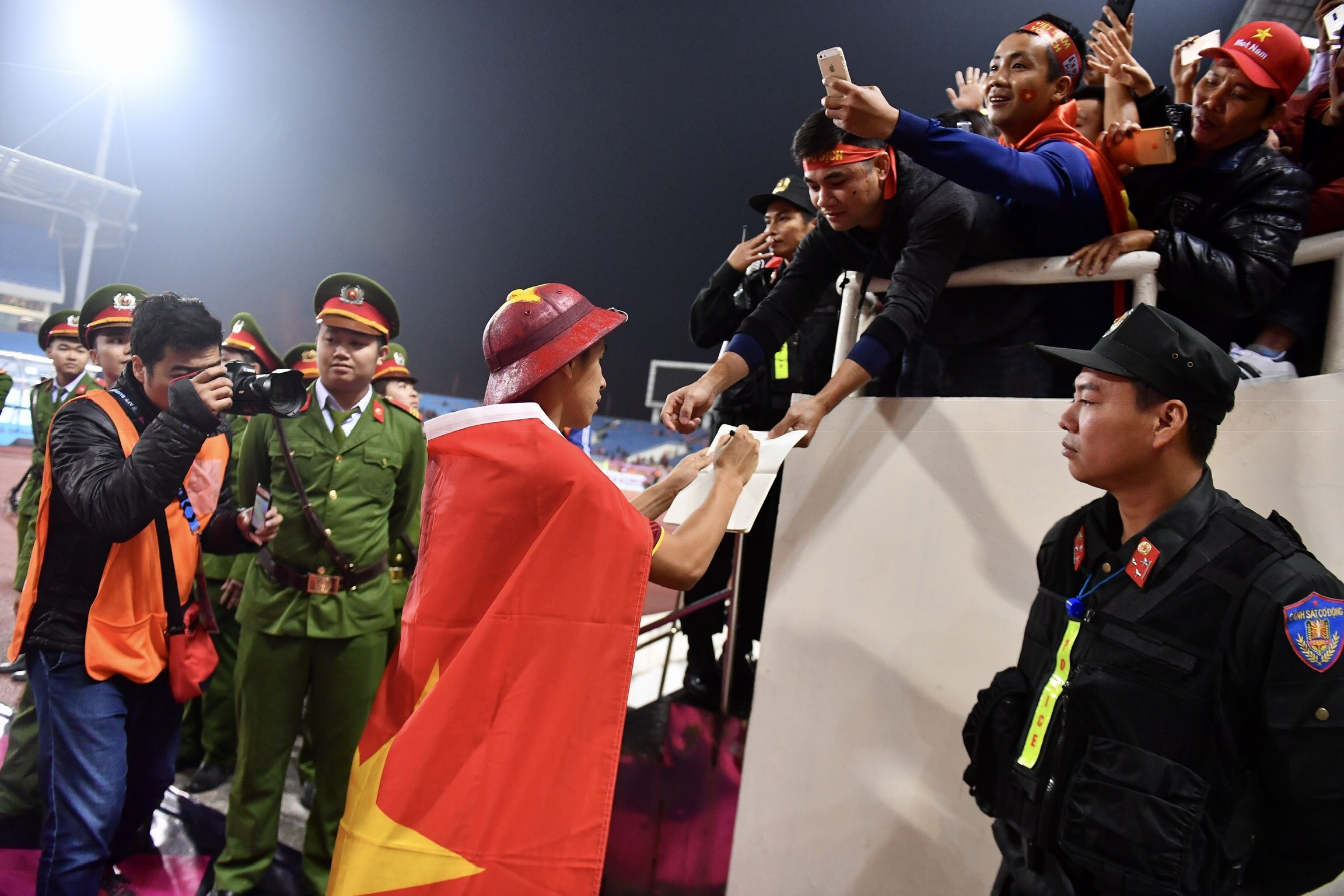 Tuyen Viet Nam vo dich AFF Cup 2018 anh 26