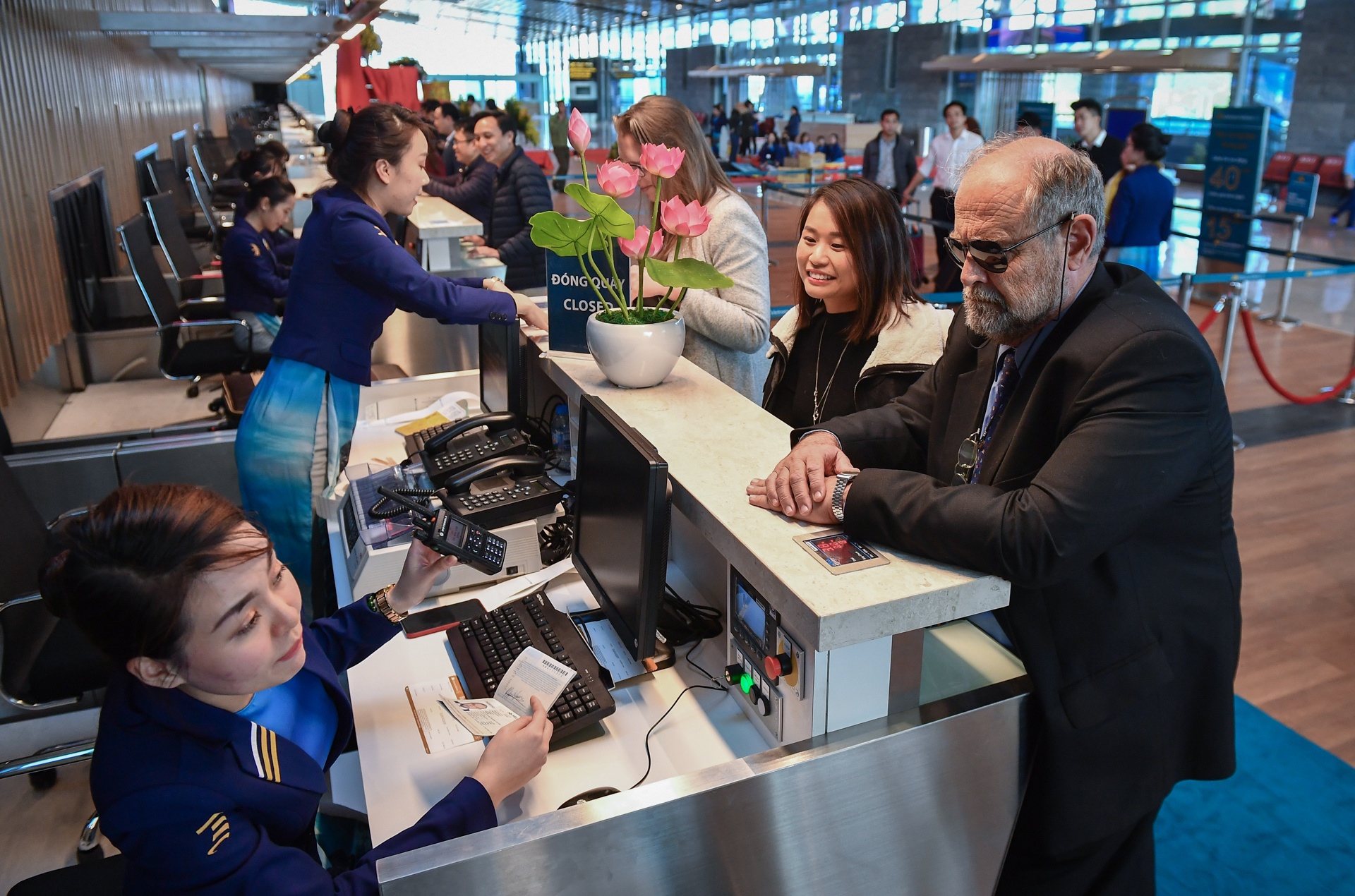 Cang hang khong san bay Van Don o Quang Ninh anh 28