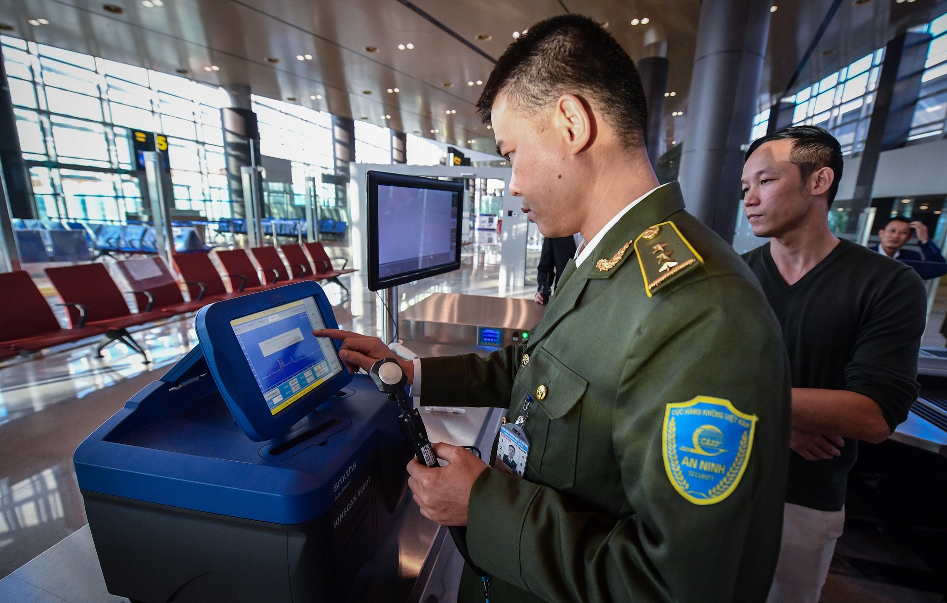 Cang hang khong san bay Van Don o Quang Ninh anh 34