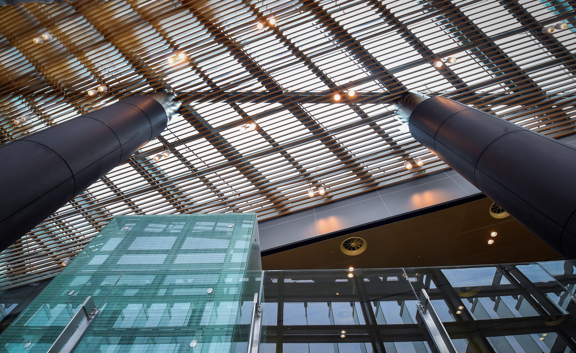 Cang hang khong san bay Van Don o Quang Ninh anh 18