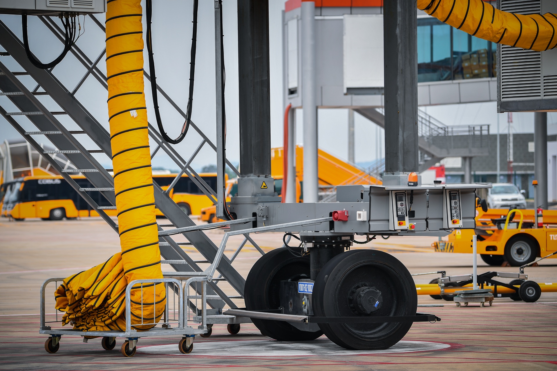 Cang hang khong san bay Van Don o Quang Ninh anh 9