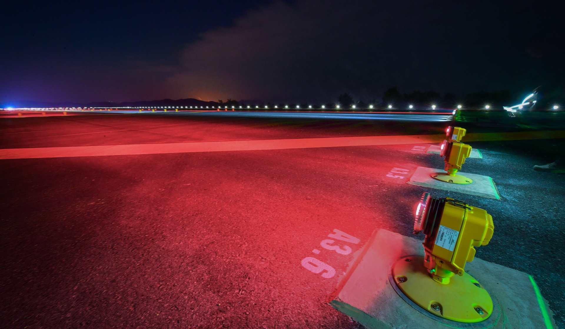 Cang hang khong san bay Van Don o Quang Ninh anh 46