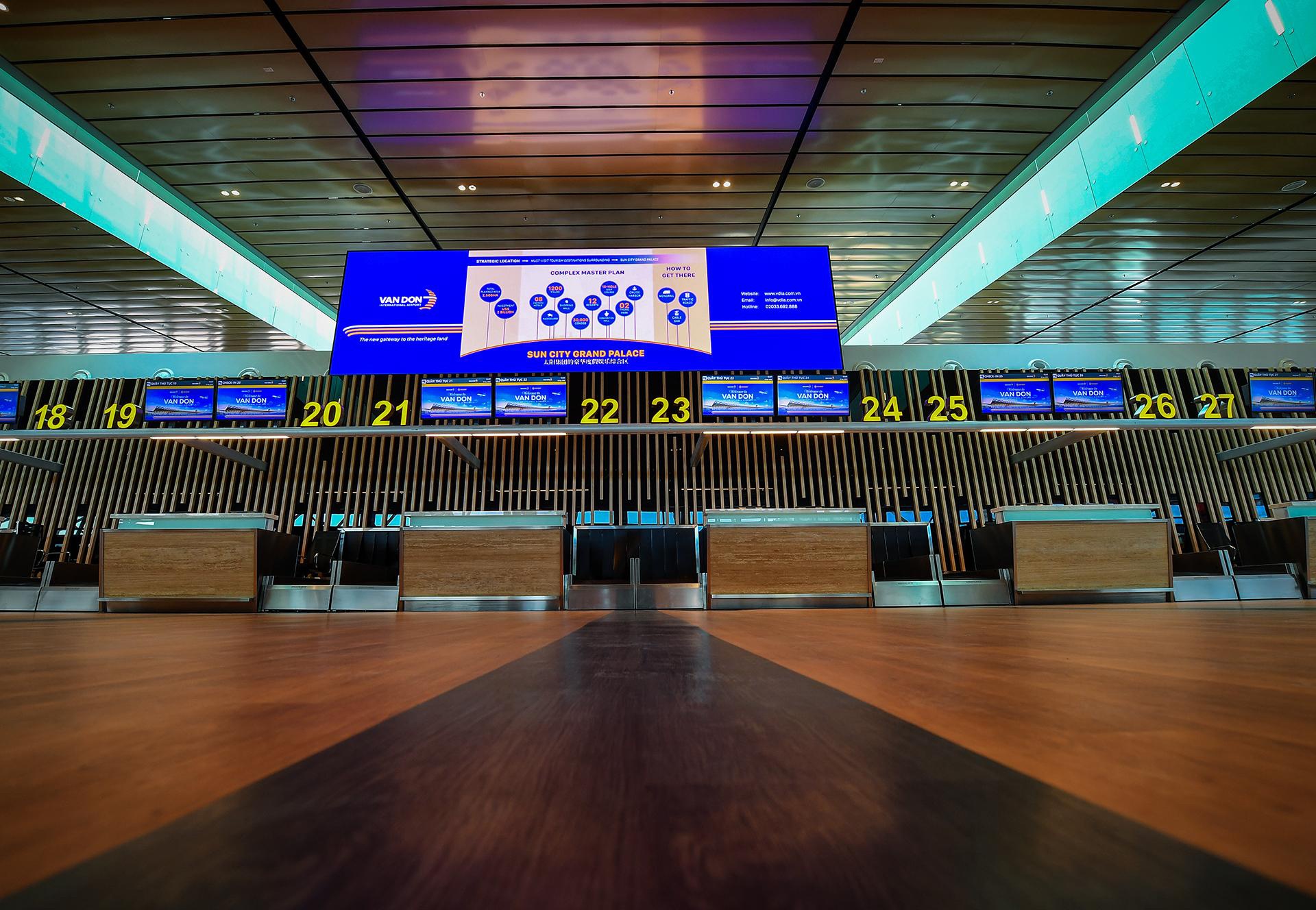 Cang hang khong san bay Van Don o Quang Ninh anh 27