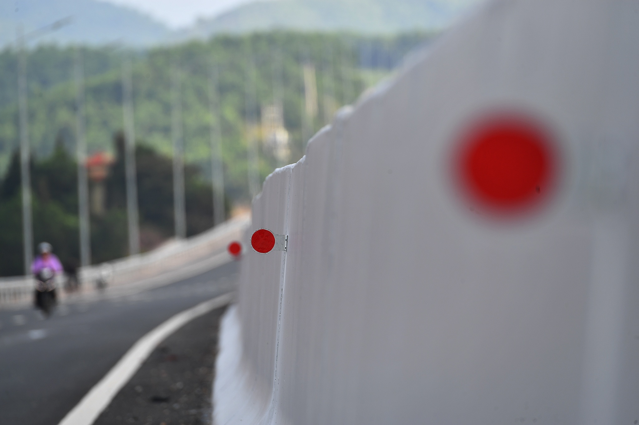 cao toc Van Don truoc ngay thong xe anh 13