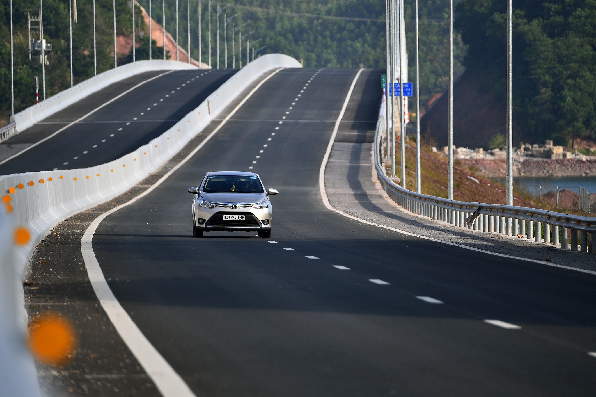 cao toc Van Don truoc ngay thong xe anh 14