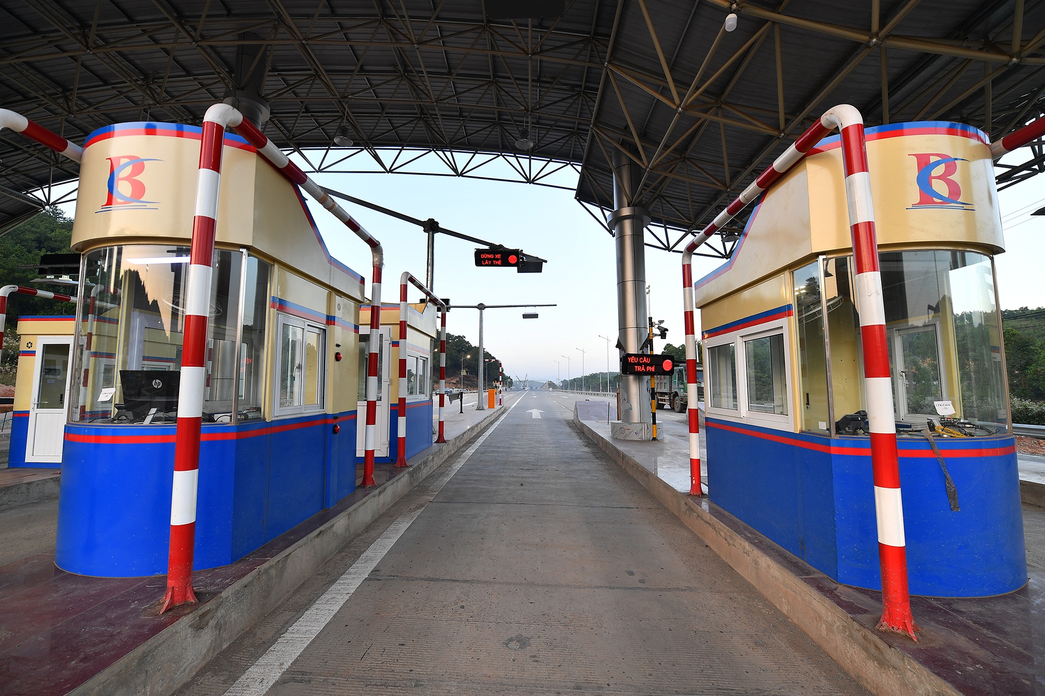 cao toc Van Don truoc ngay thong xe anh 3