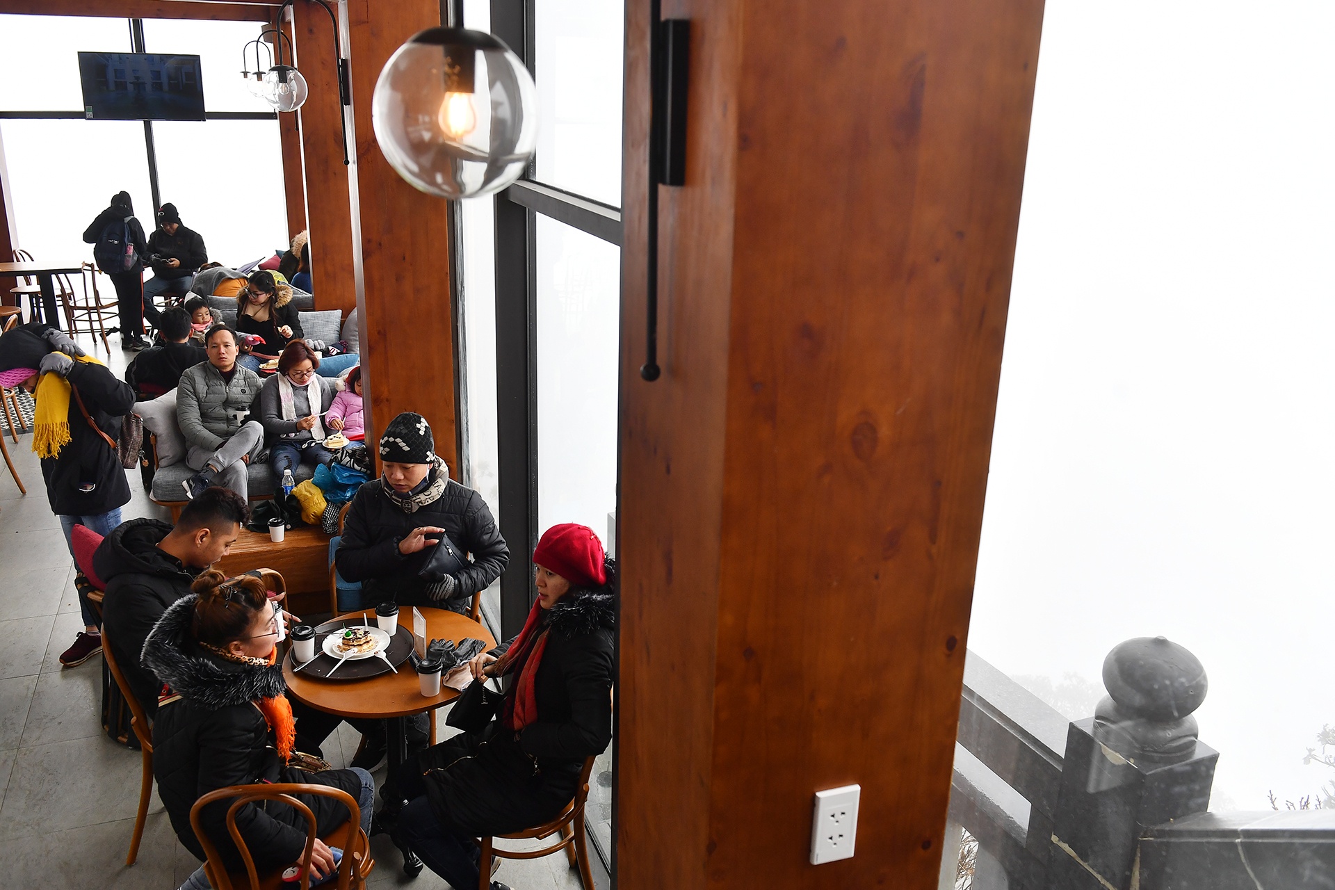 len dinh Fansipan anh 14