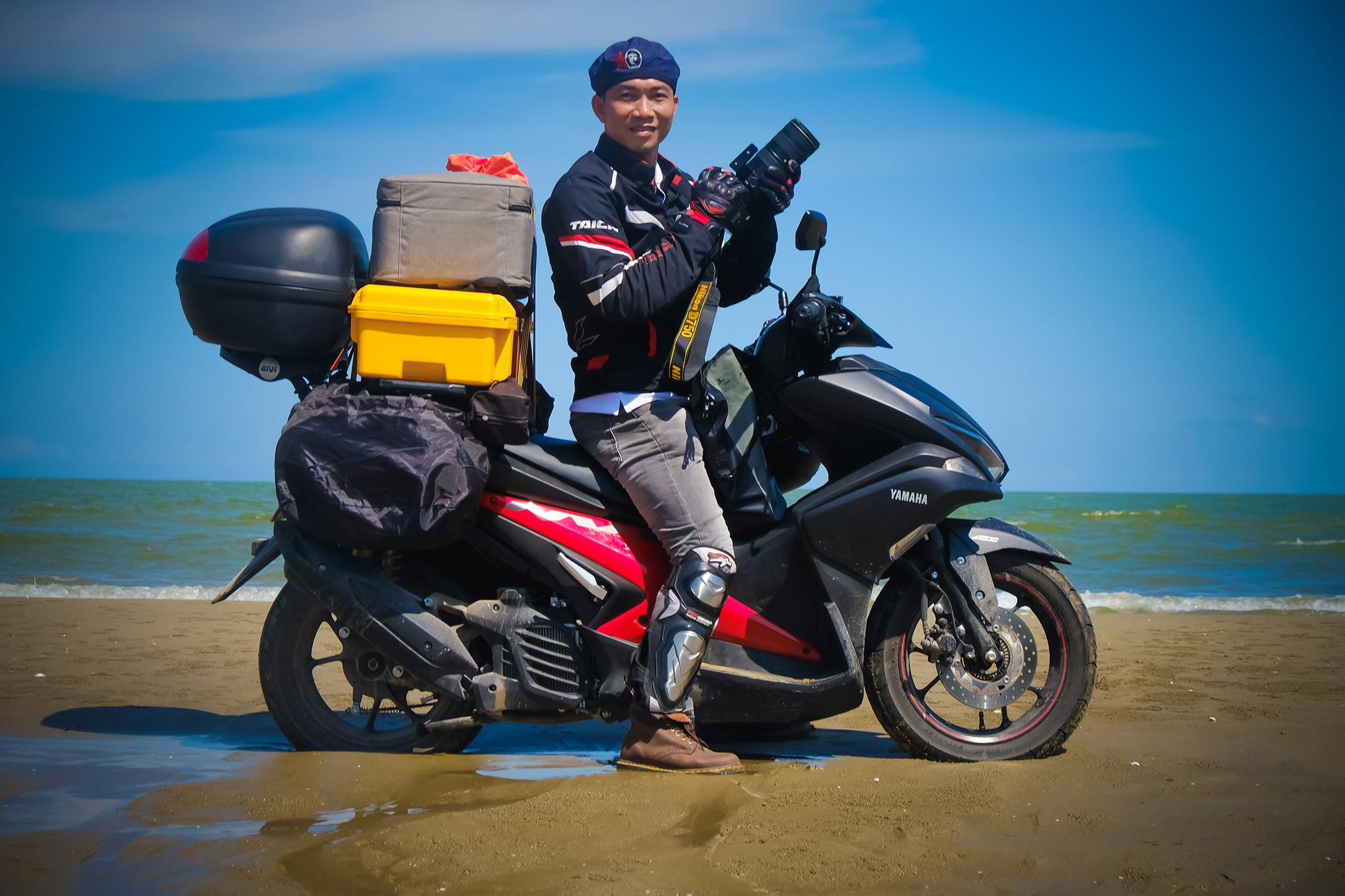 Hanh trinh 7.000 km cua nguoi 'san' rac khap bo bien Viet Nam hinh anh