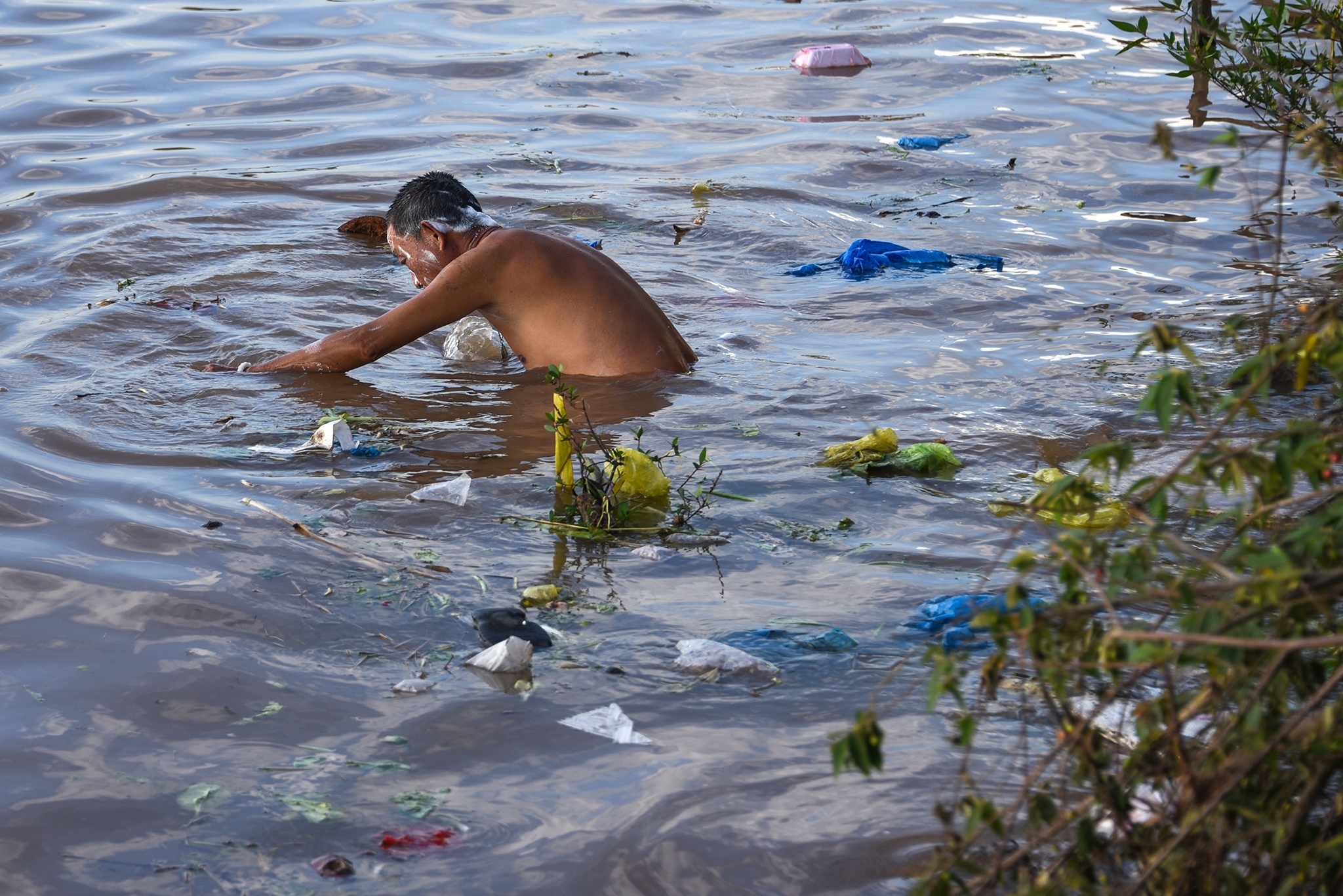 hanh trinh san rac ven bien anh 23