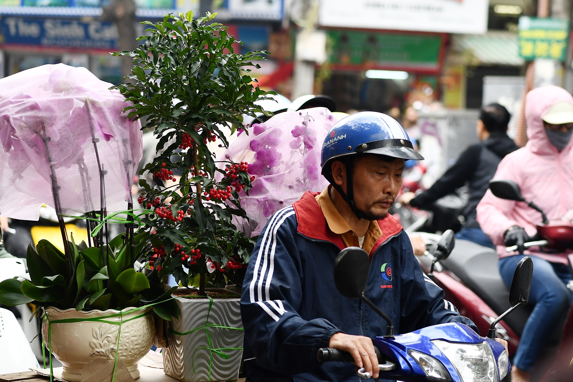 mua sam Tet Nguyen dan tren pho co anh 3