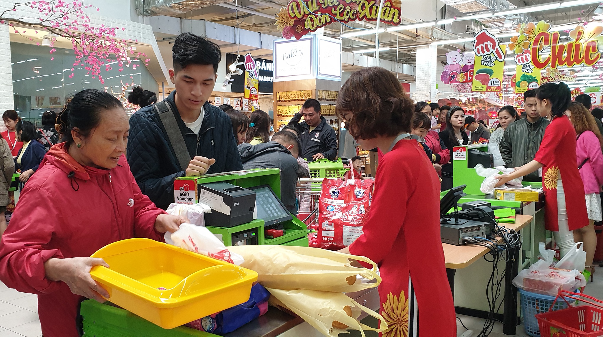 sam Tet o sieu thi ngay dau nghi le anh 15