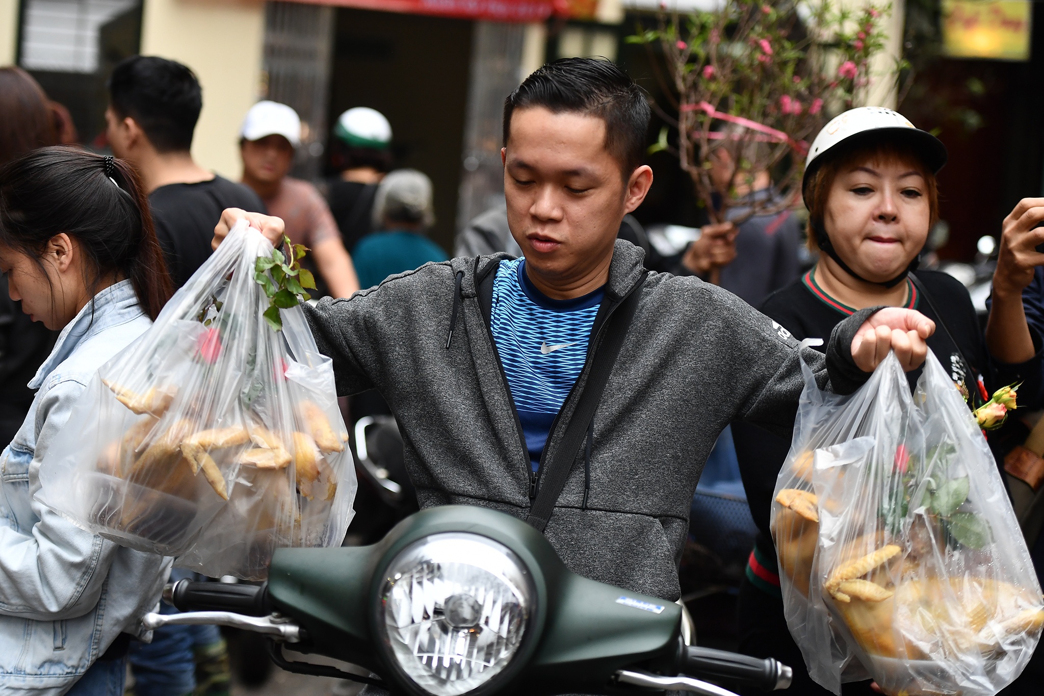 ga cung giao thua dat khach o Gia Ngu anh 10