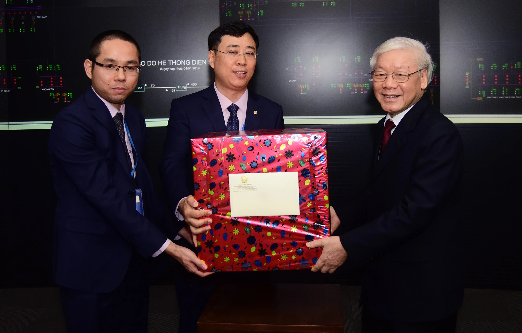 Tong bi thu Nguyen Phu Trong chuc Tet anh 4