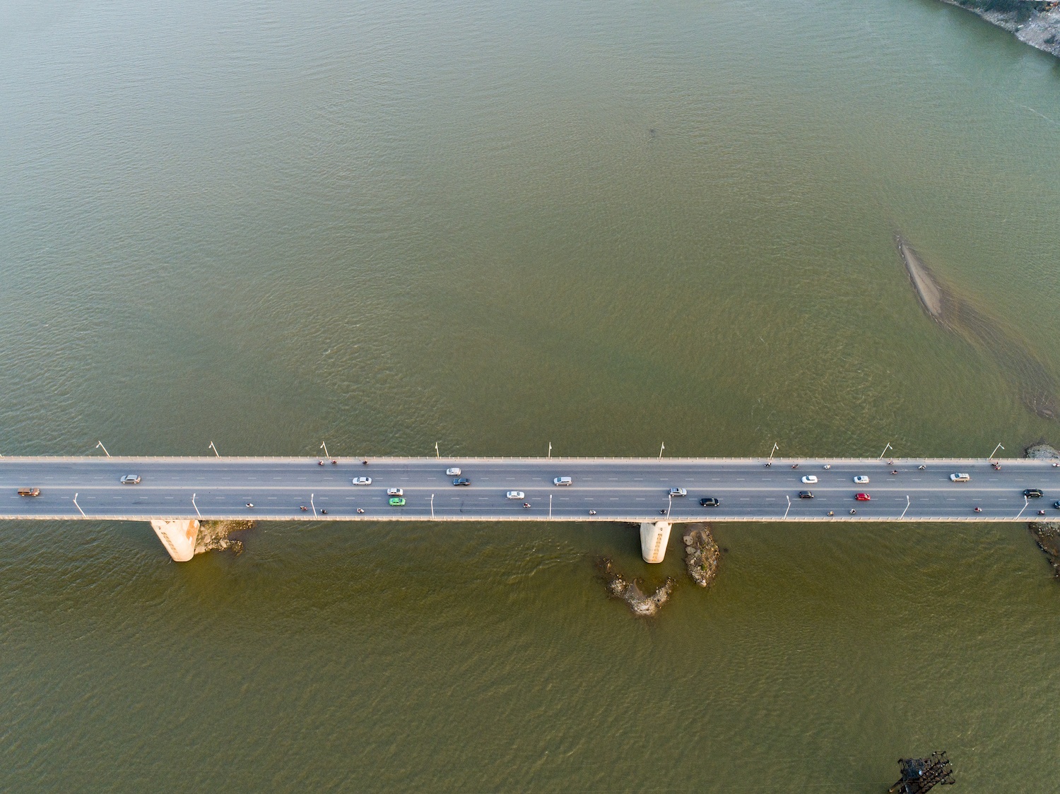 canh dep tren cac cay cau o Ha Noi ngay Tet anh 32