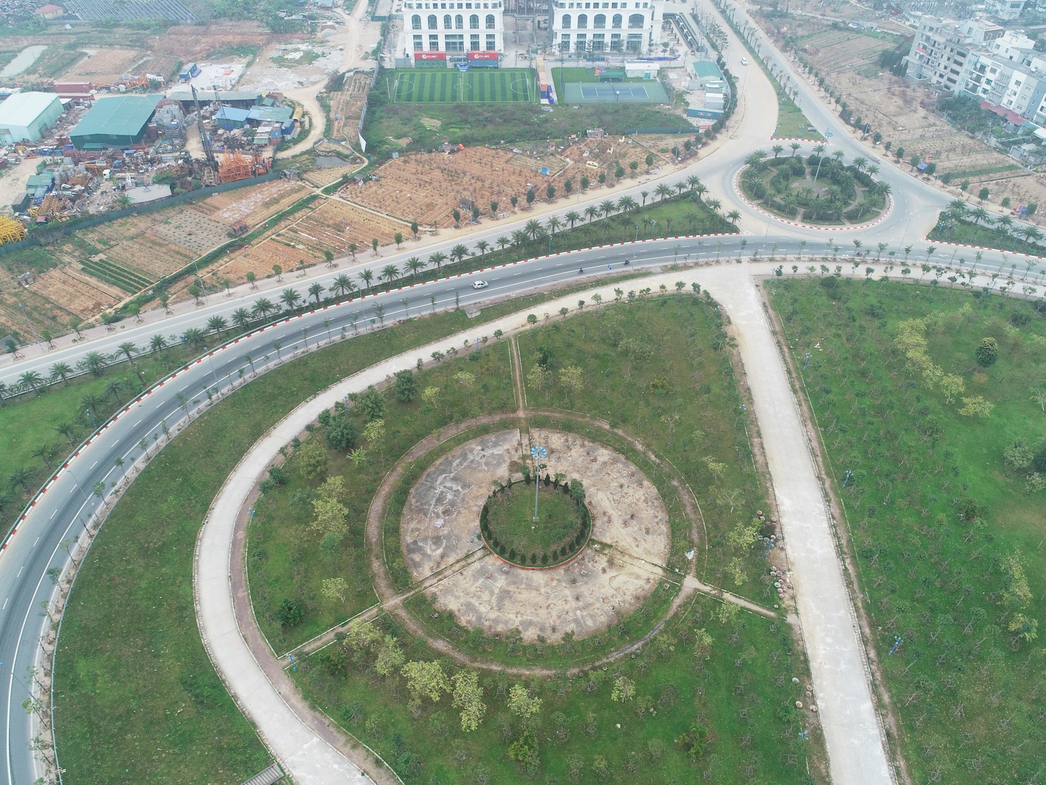 canh dep tren cac cay cau o Ha Noi ngay Tet anh 8