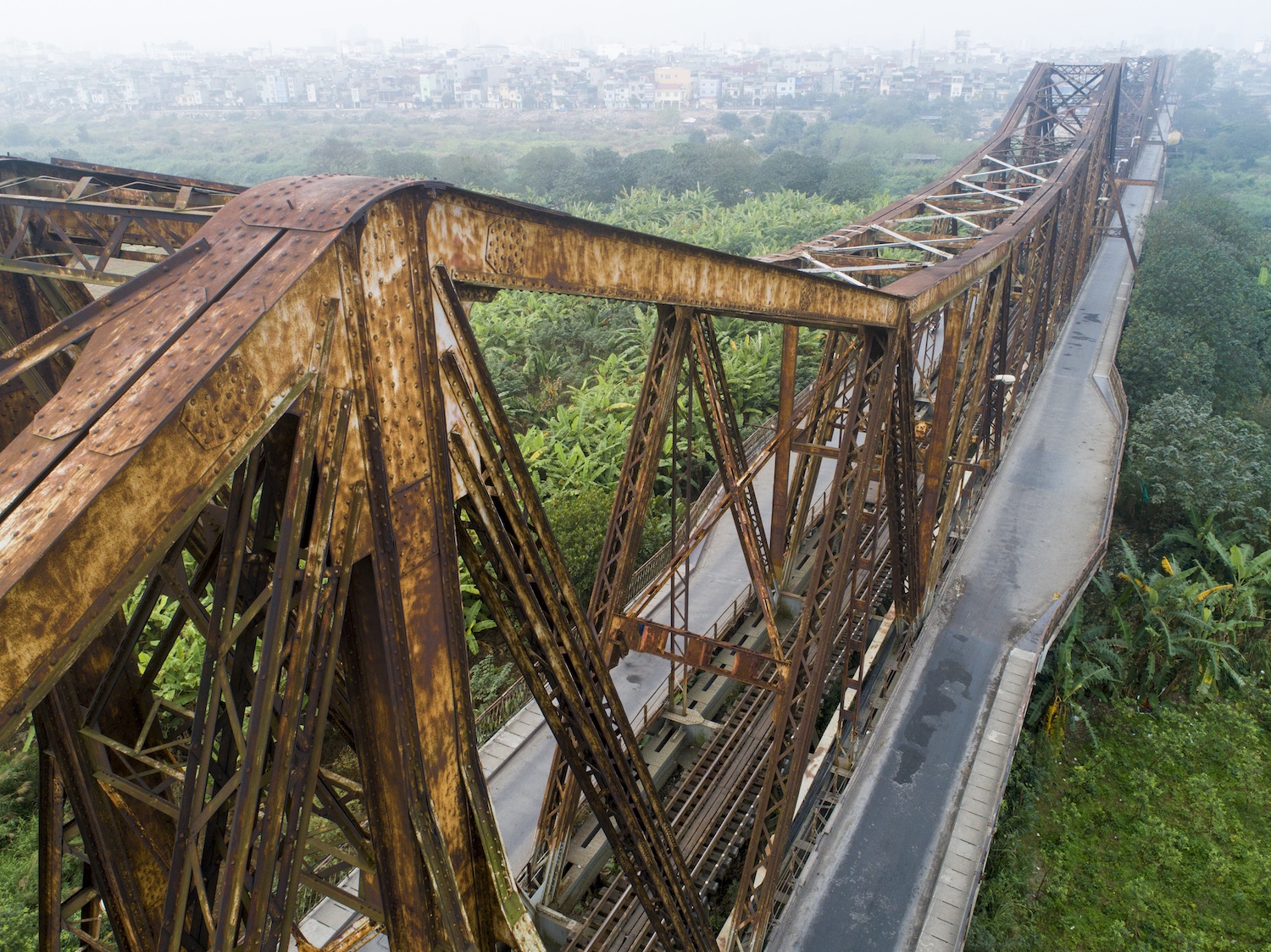 canh dep tren cac cay cau o Ha Noi ngay Tet anh 28