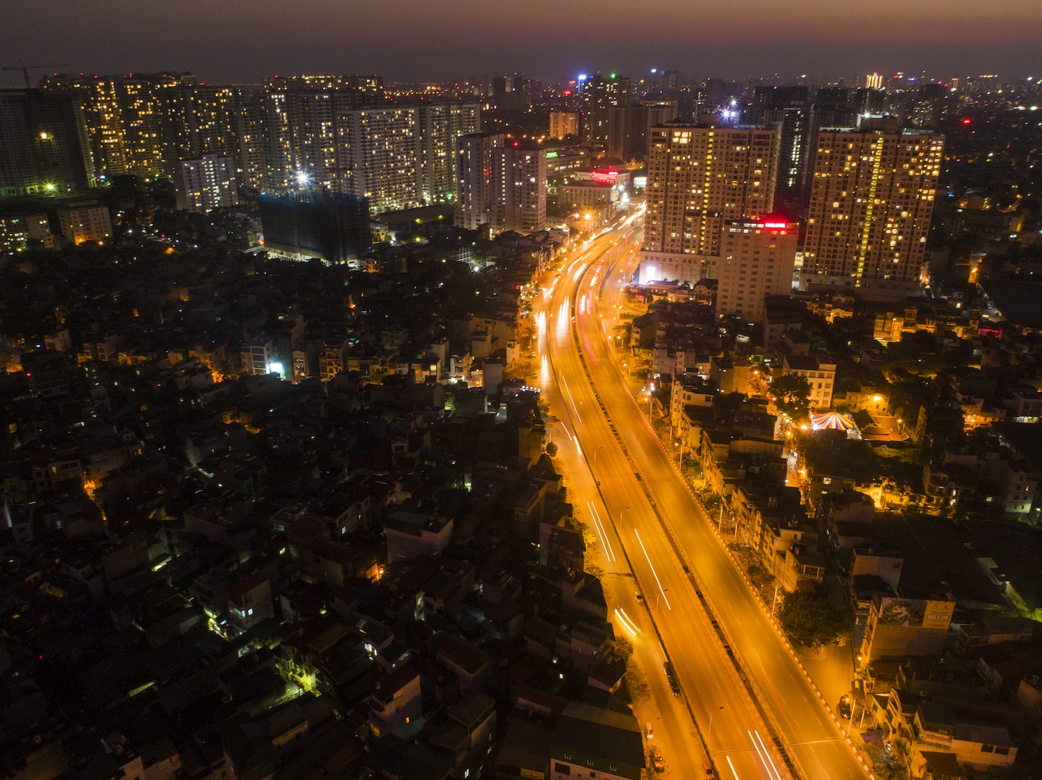canh dep tren cac cay cau o Ha Noi ngay Tet anh 39
