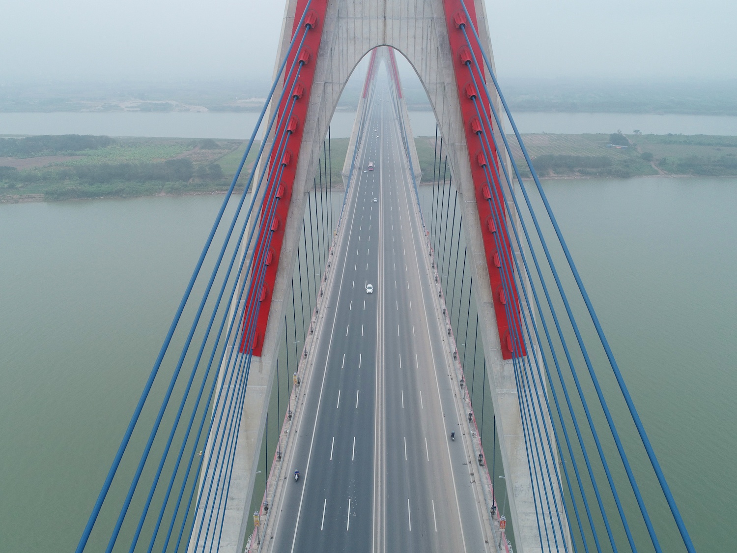 Cac cay cau o Ha Noi vang lang hai ngay dau nam moi hinh anh