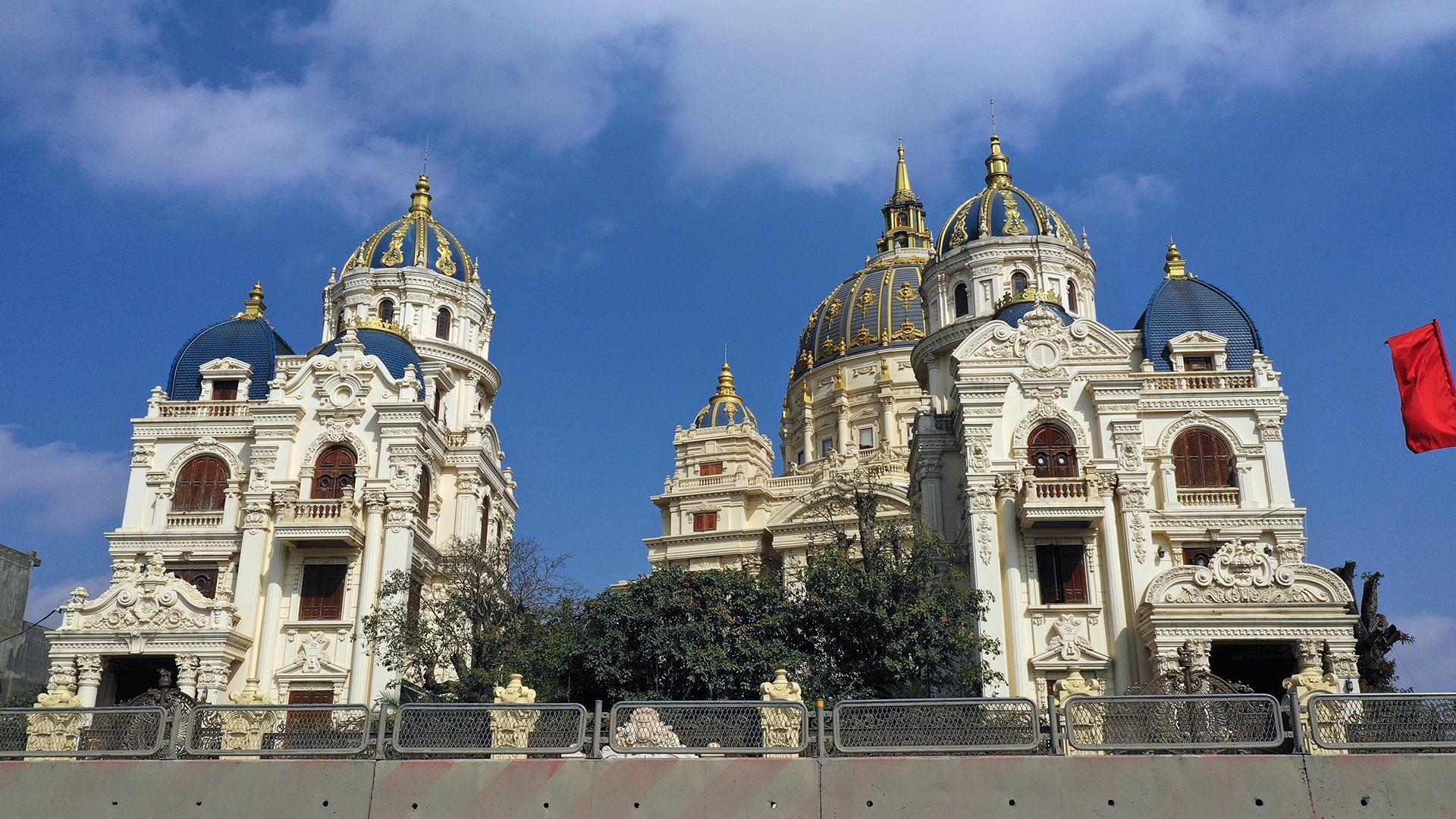 toa lau dai o Gia Vien Ninh Binh anh 2