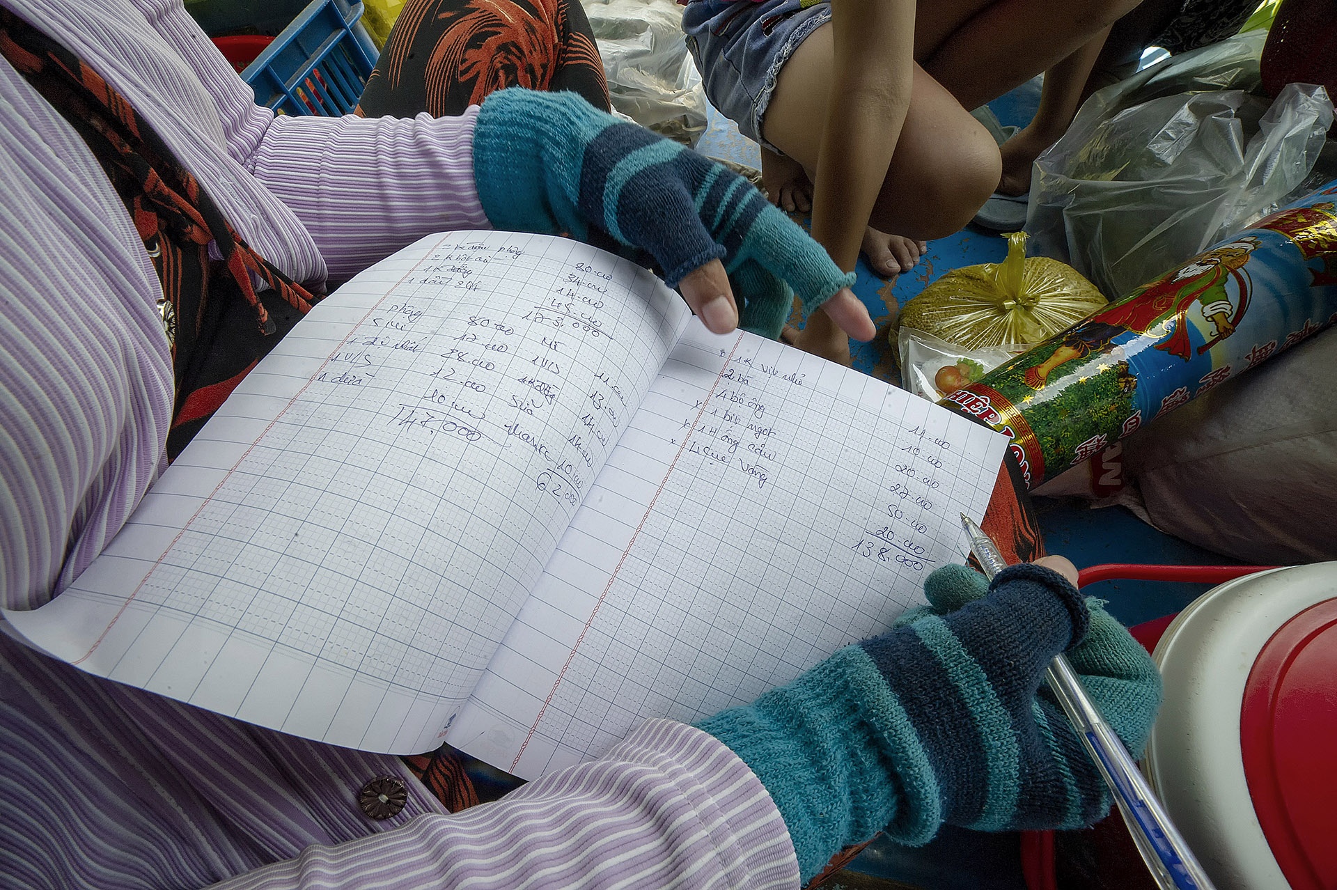 tiem tap hoa di dong o mien Tay anh 21