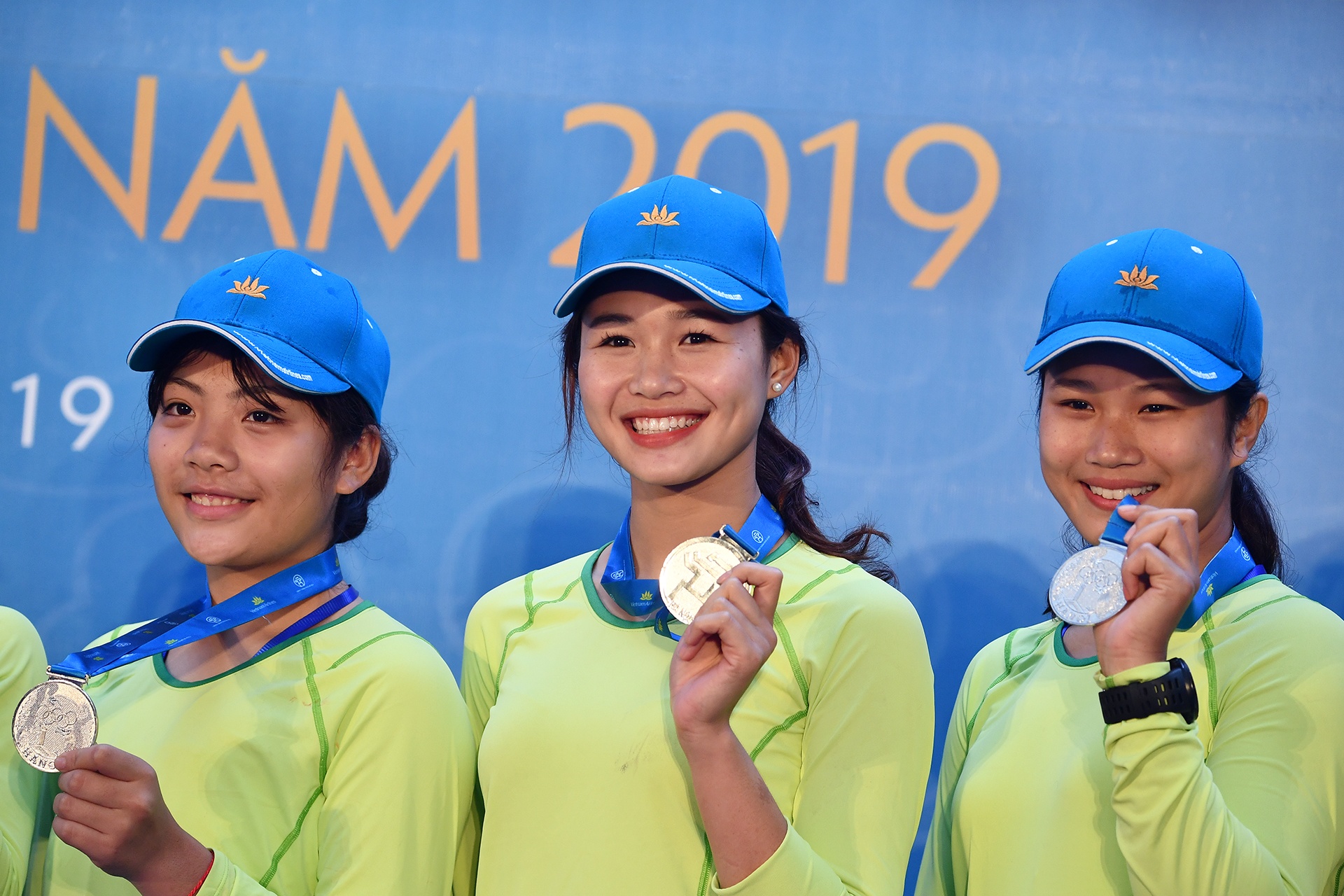 dua boi chai thuyen rong o ho Tay anh 14