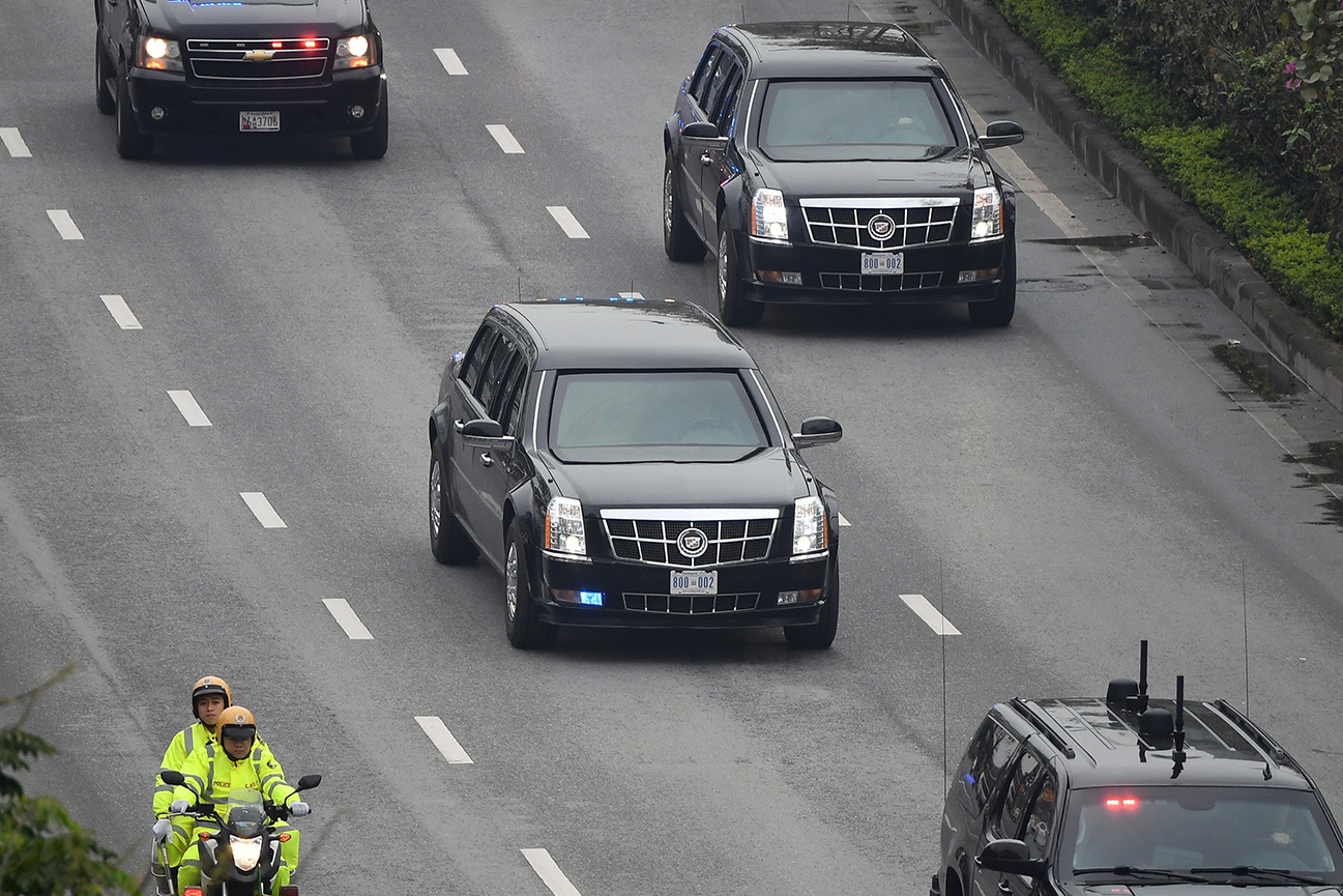 Canh ap tai 'Quai thu' cua Tong thong Trump doc duong Ha Noi hinh anh