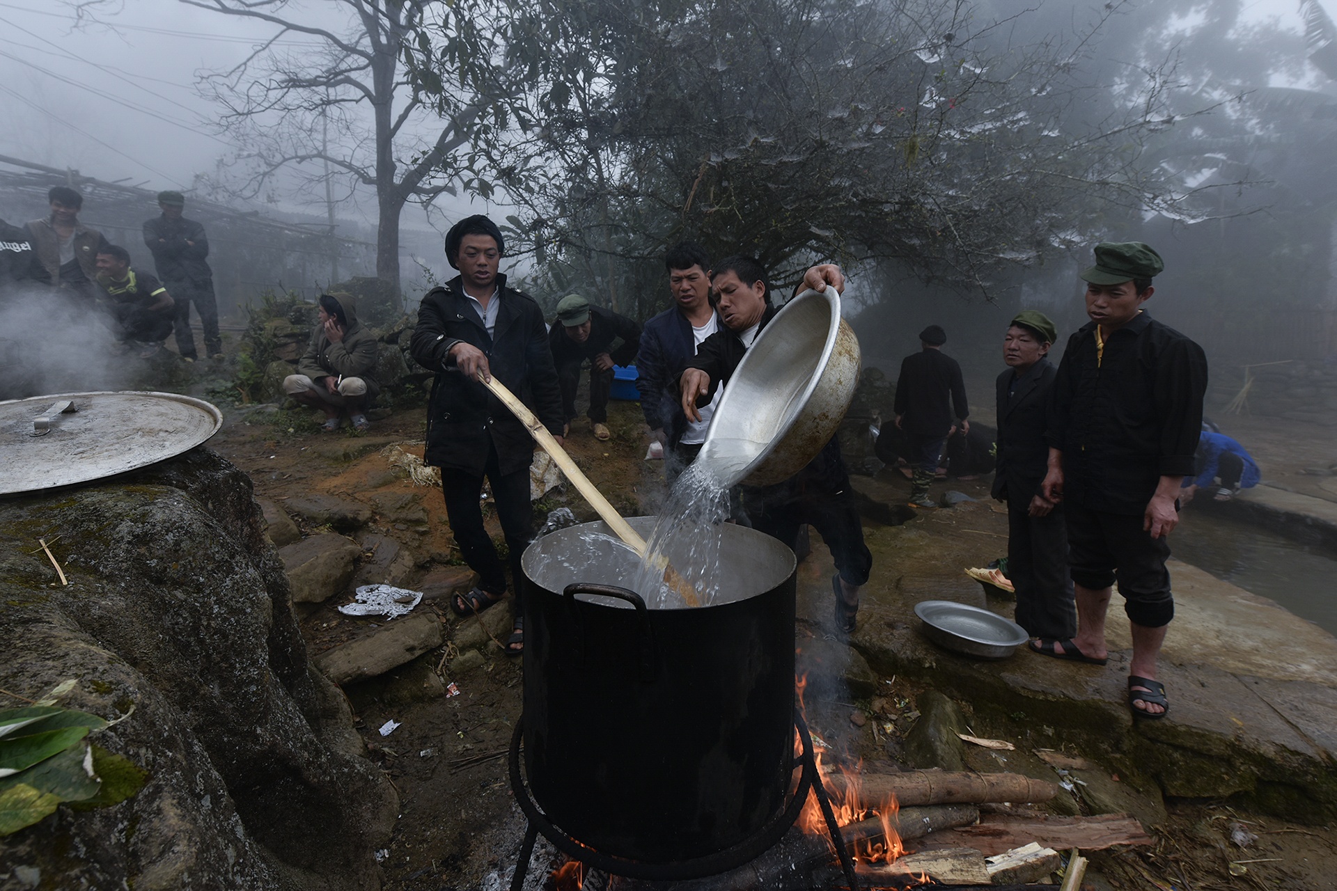 Le cung rung cua nguoi Ha Nhi anh 3