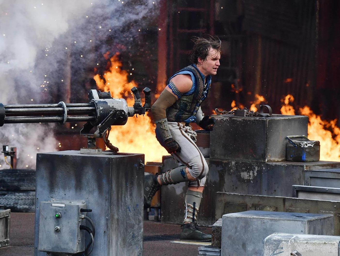 Trai nghiem ruot duoi, hanh dong, dua xe toc do 'Fast & Furious' hinh anh
