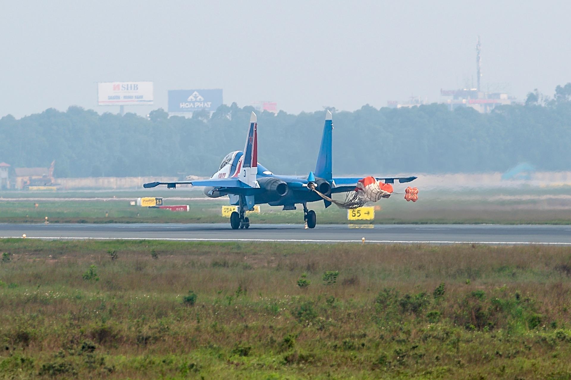 Tiem kich Su-30SM anh 3