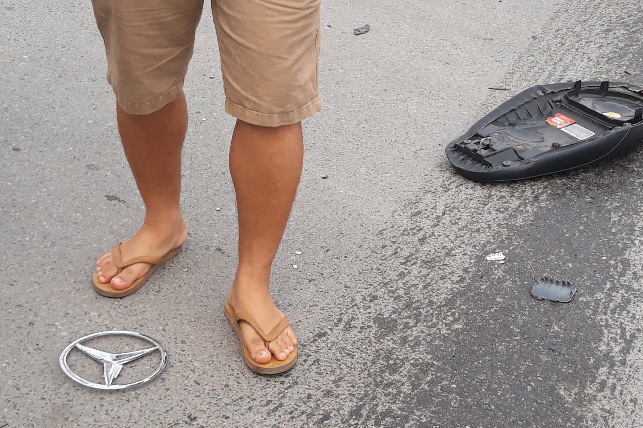 oto lao vao xe may o nga tu xuan thuy anh 5