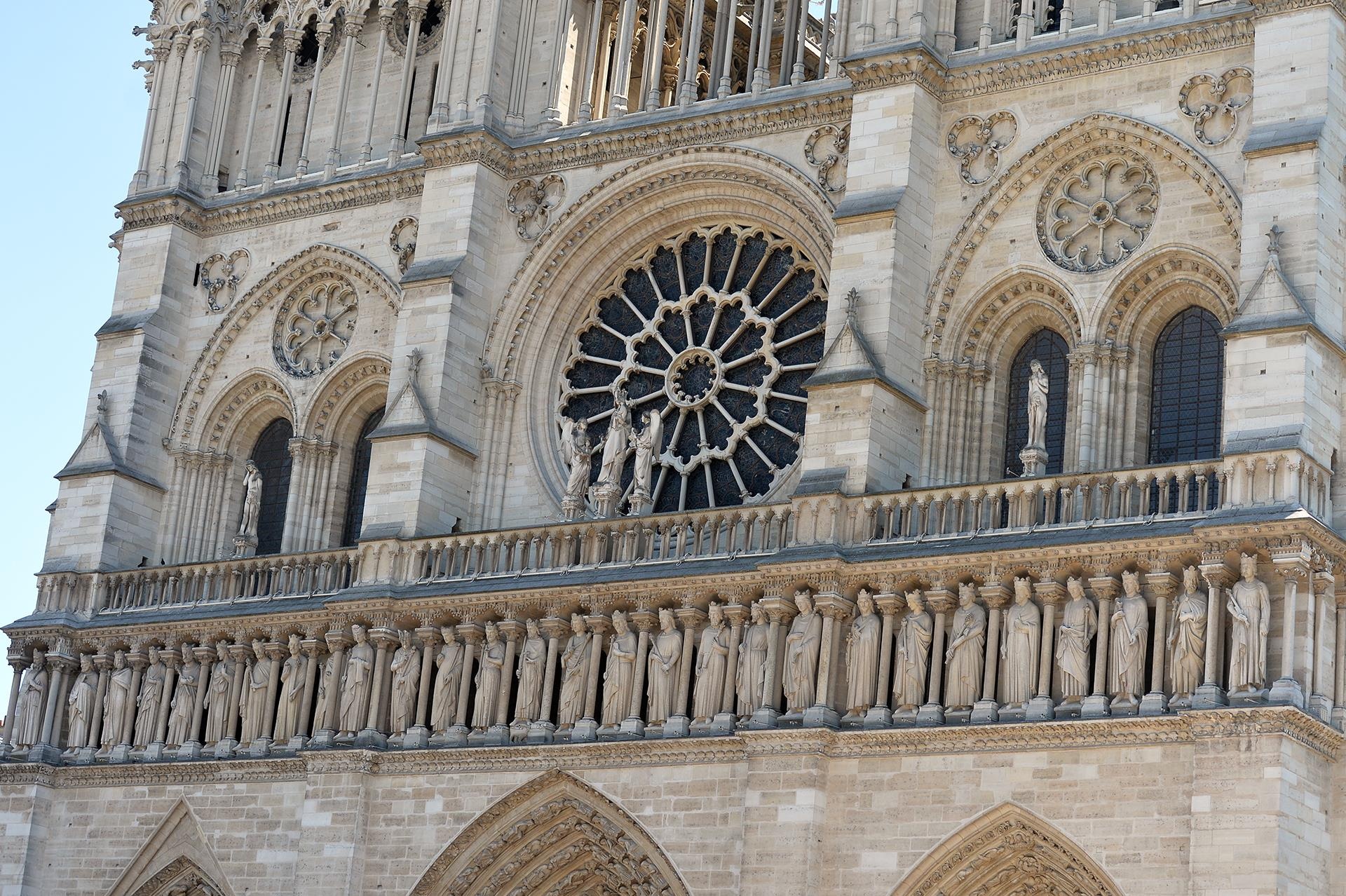 nha tho Duc Ba Paris anh 5