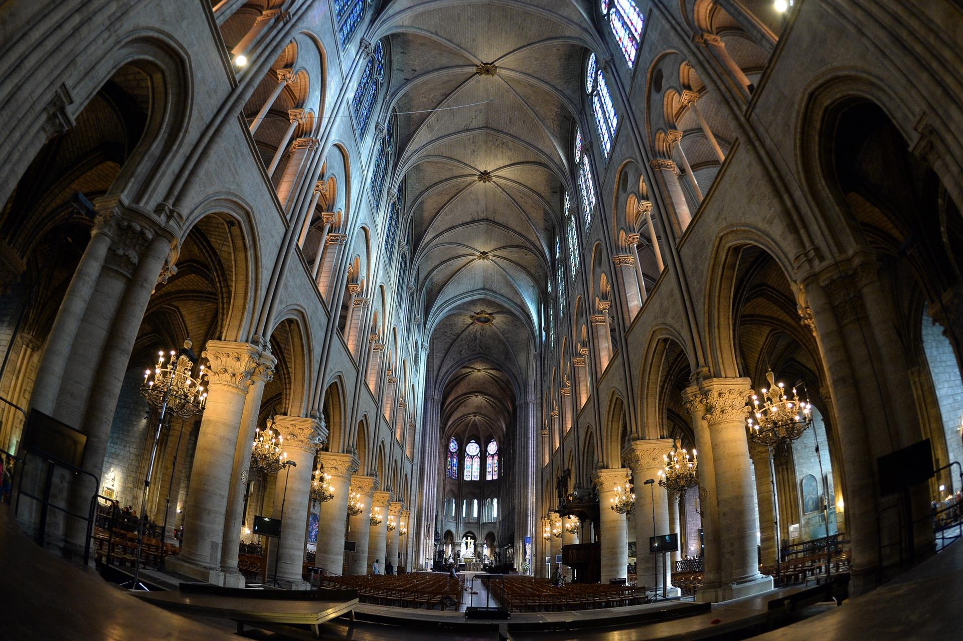 nha tho Duc Ba Paris anh 10